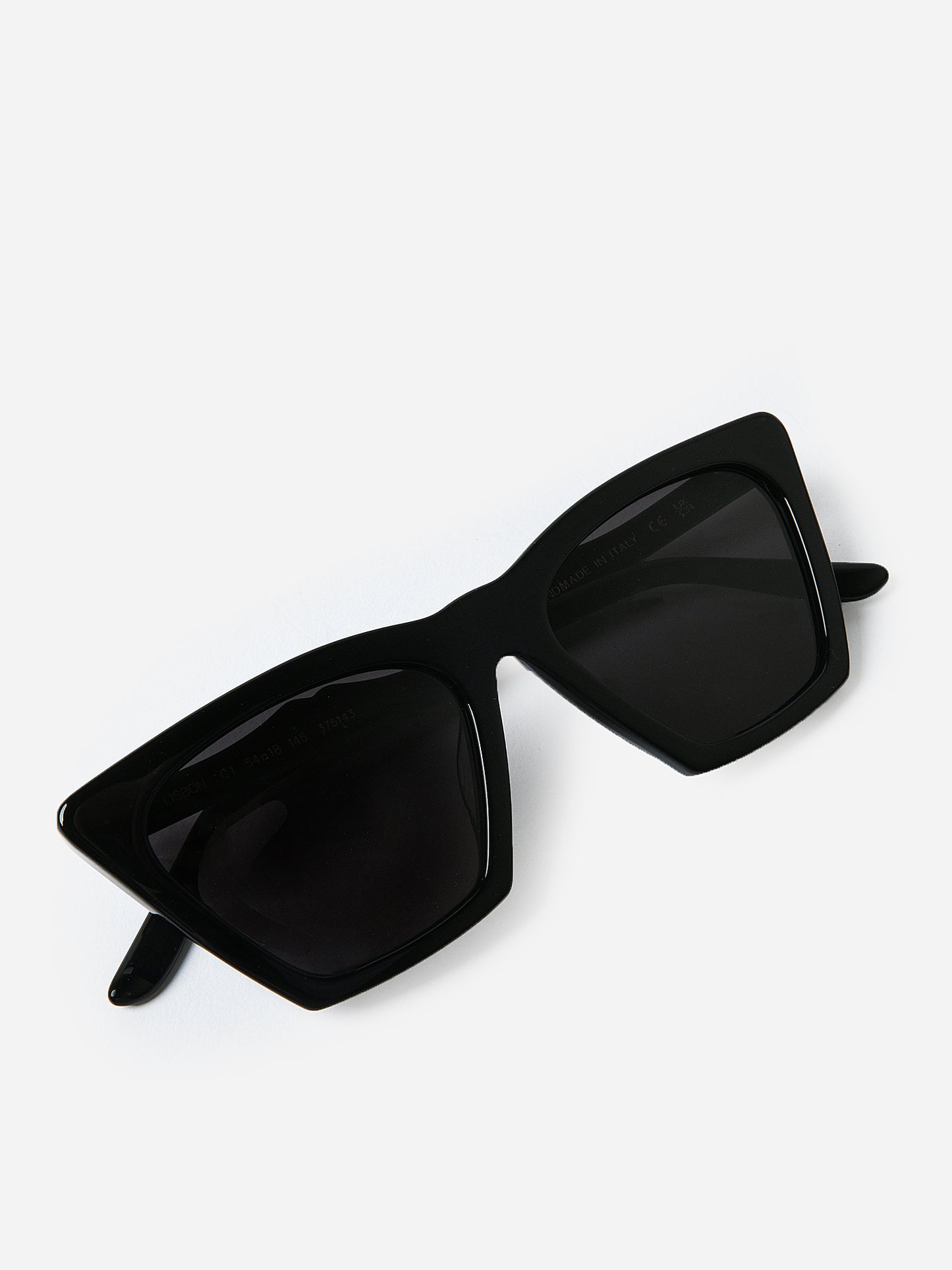 Illesteva Lisbon Sunglasses - Saint Bernard