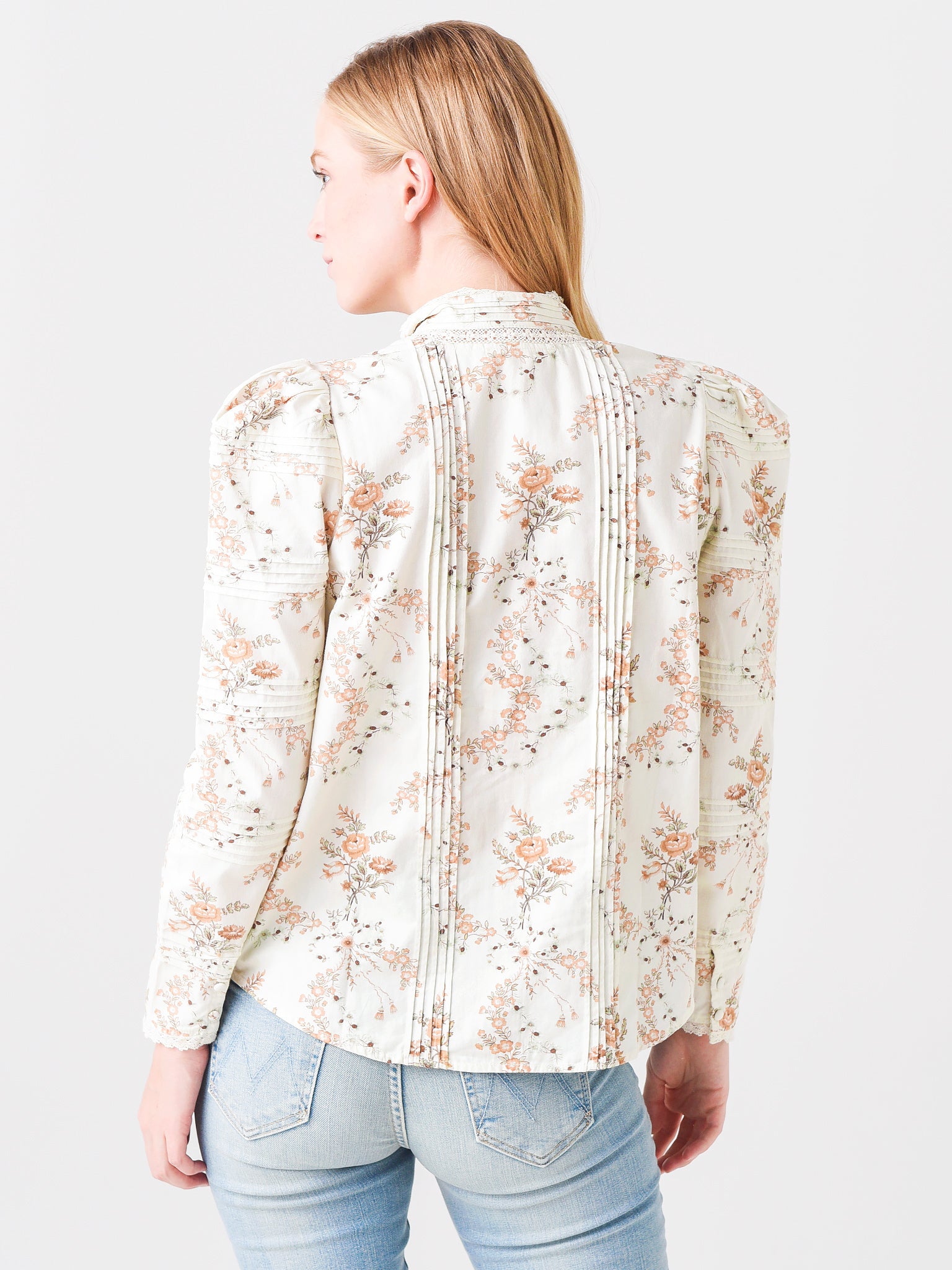 LT709-899xAMBERDUST-alt3