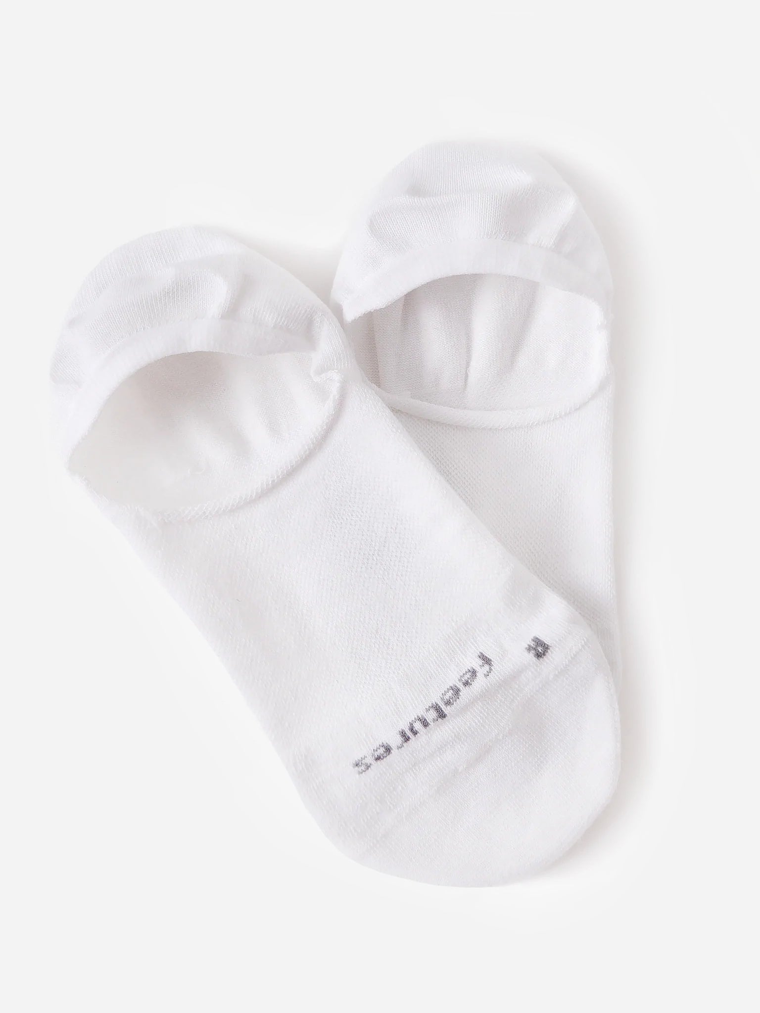 Feetures Everyday No Show Socks - Saint Bernard