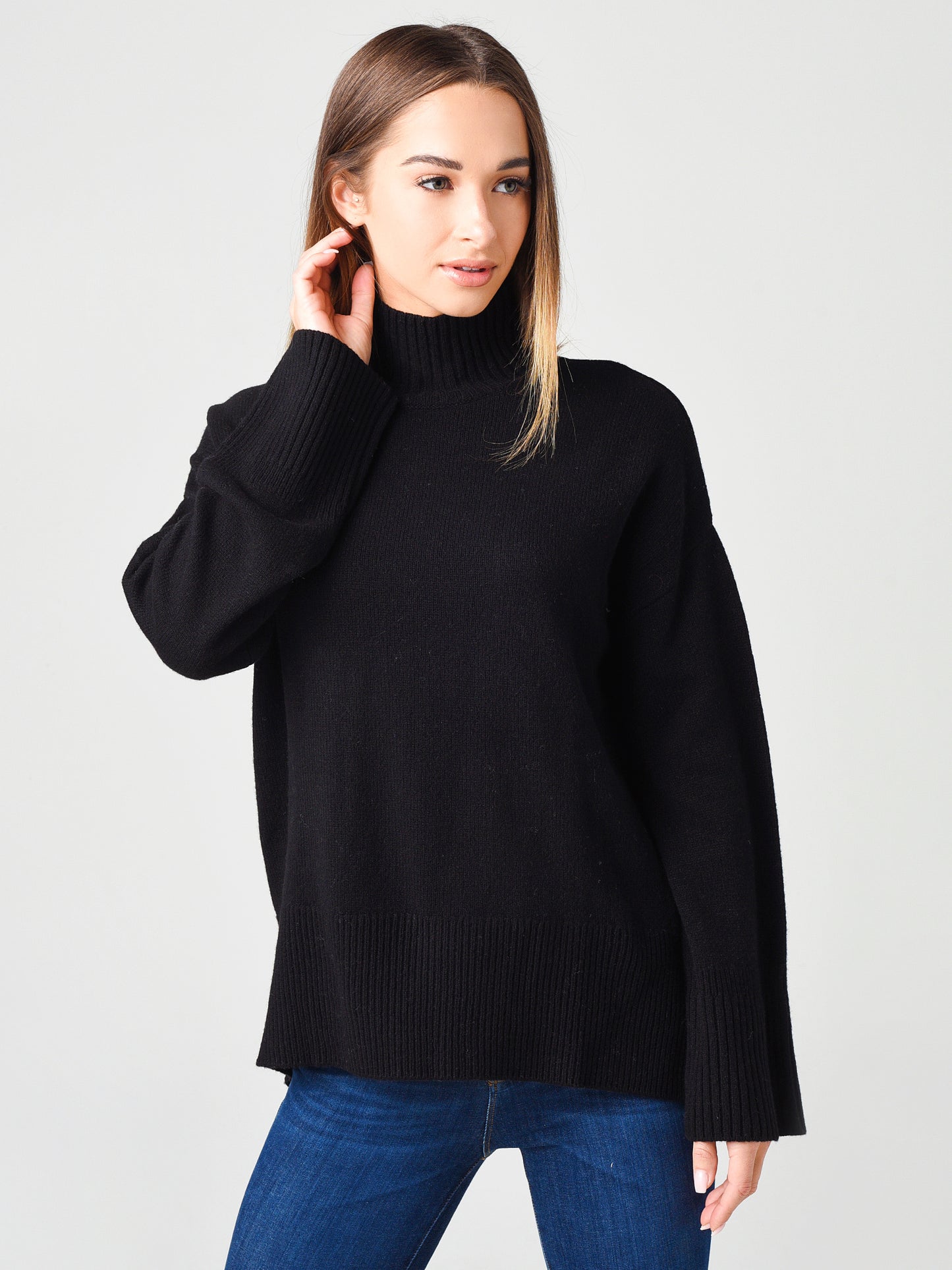 Frame Women's High Low turtleneck Sweater - Saint Bernard