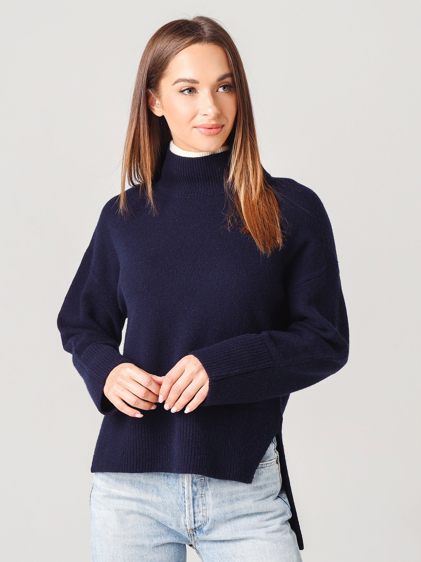 ?Frame Women's High Low Boxy Sweater