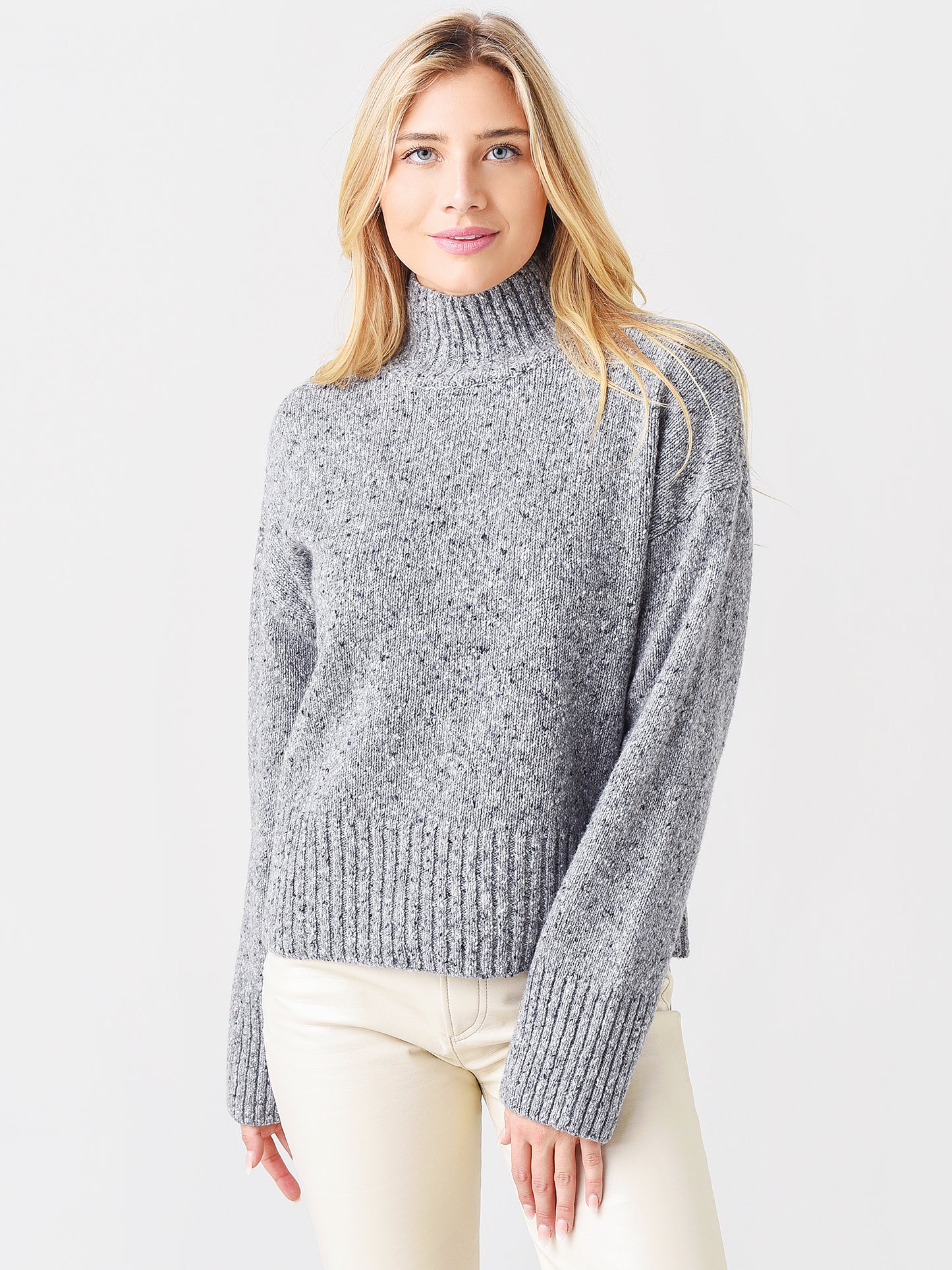 Frame Women's Swingy Turtleneck Sweater