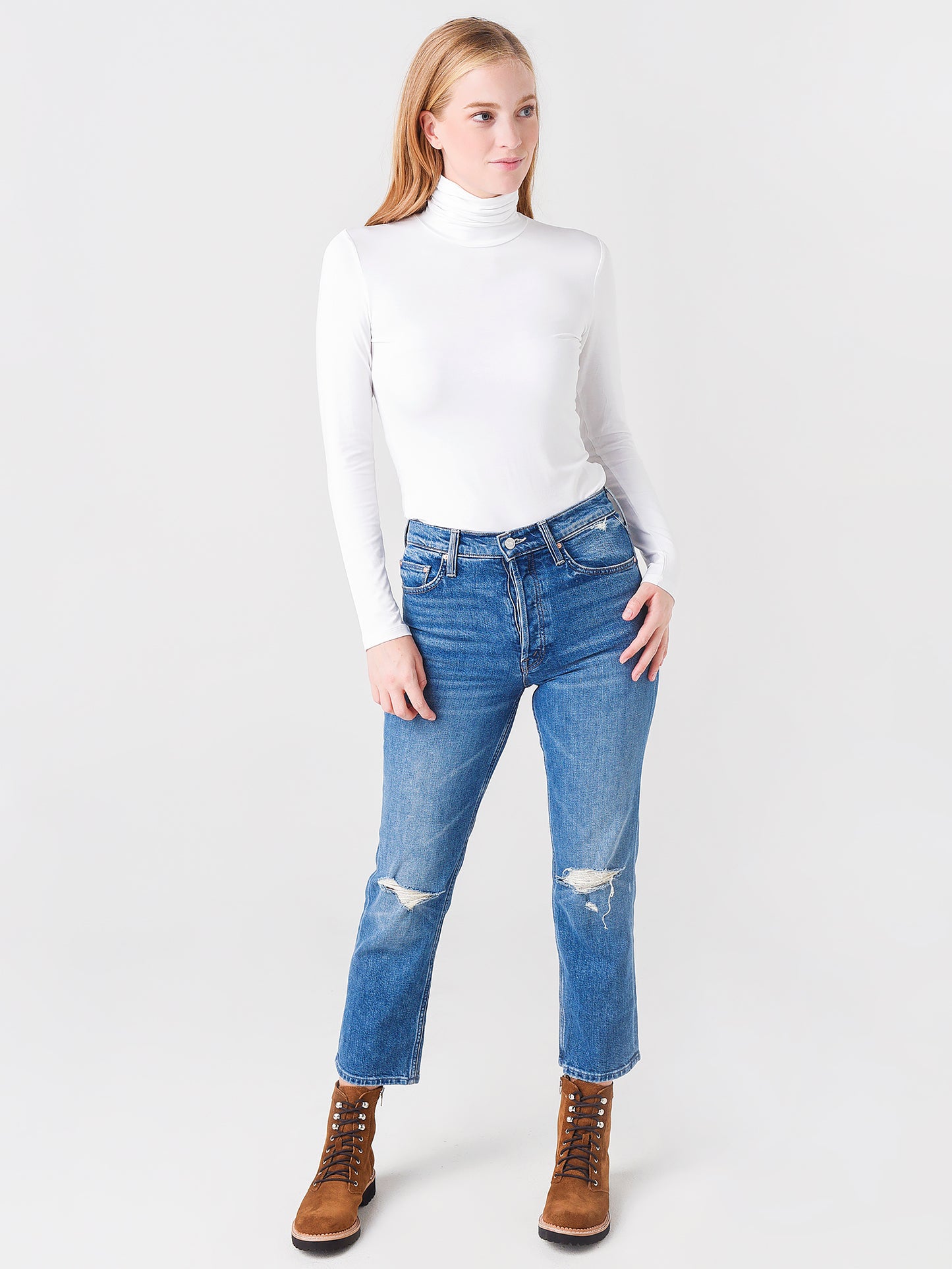 M001FTS011xBLANC001-alt1