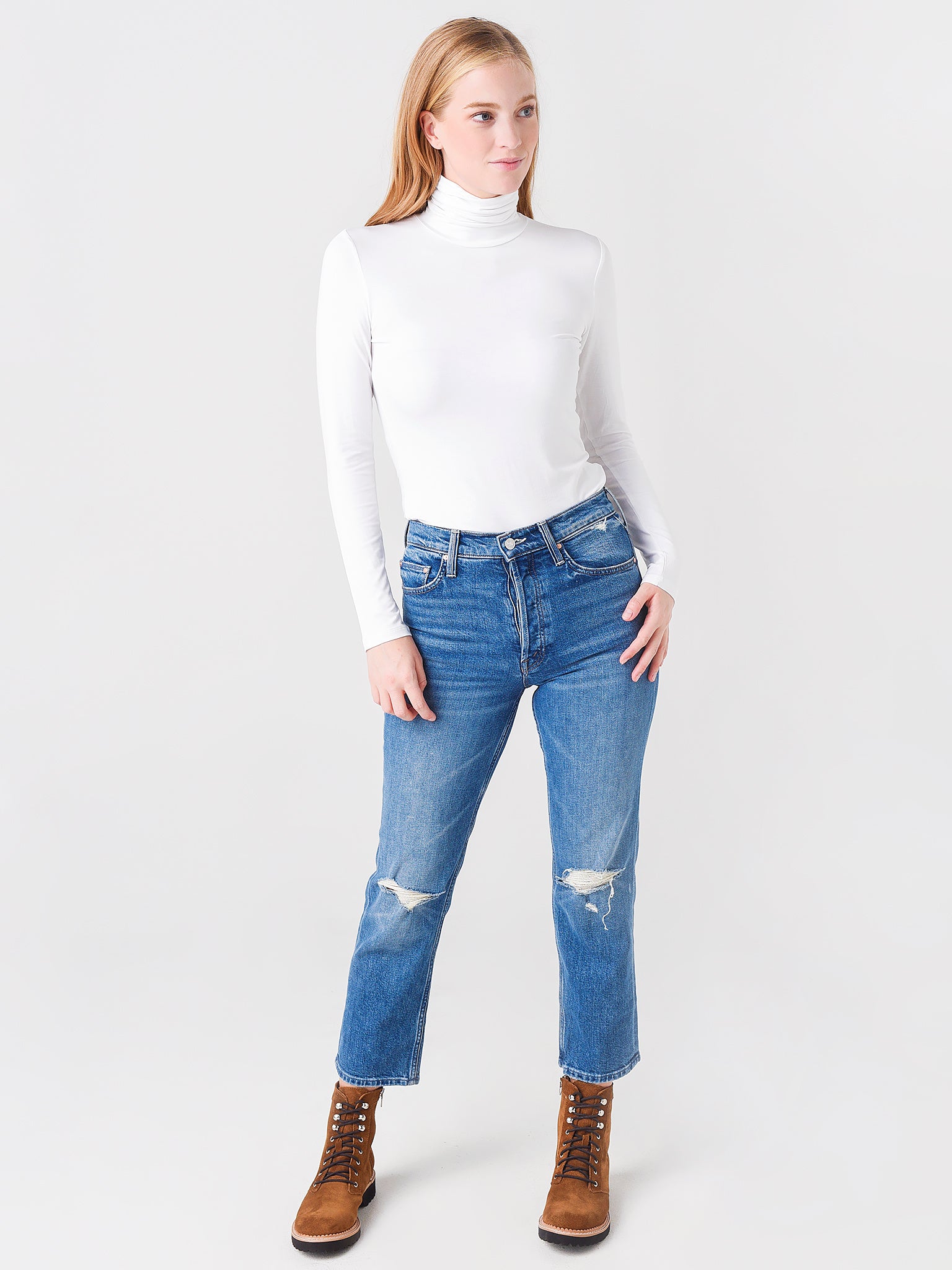 M001FTS011xBLANC001-alt1