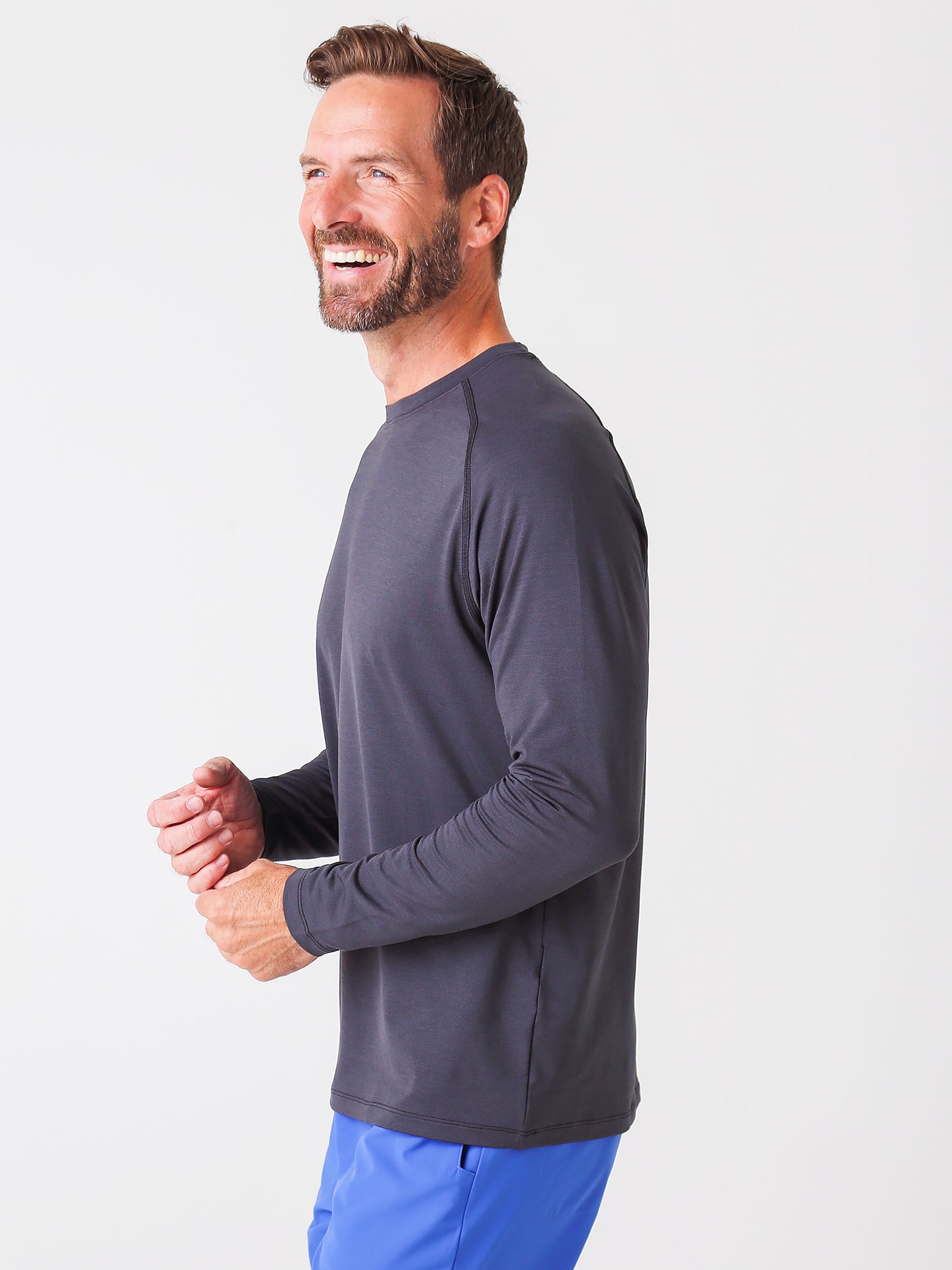 MA22EK301xBLACK-alt2