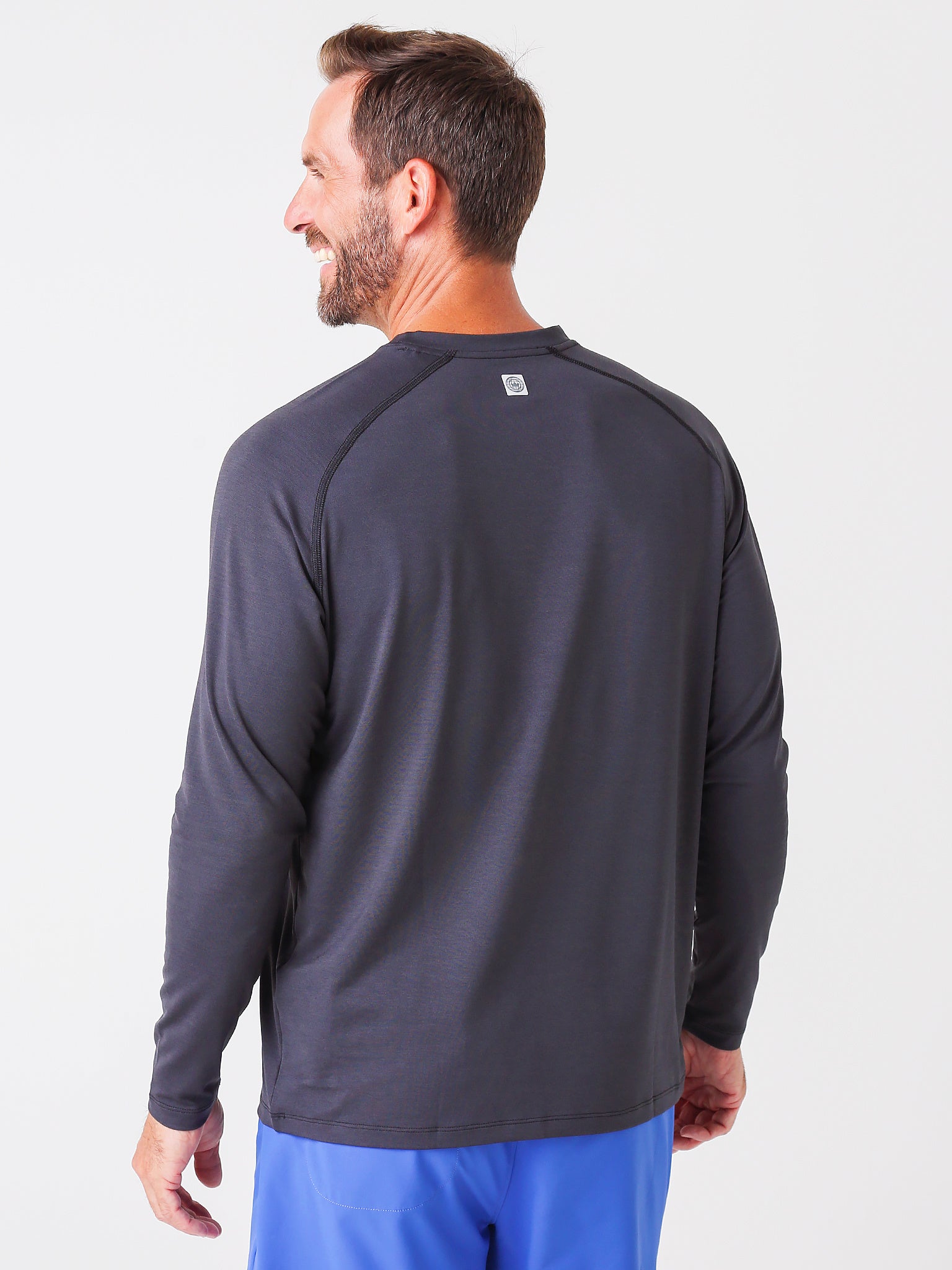 MA22EK301xBLACK-alt3