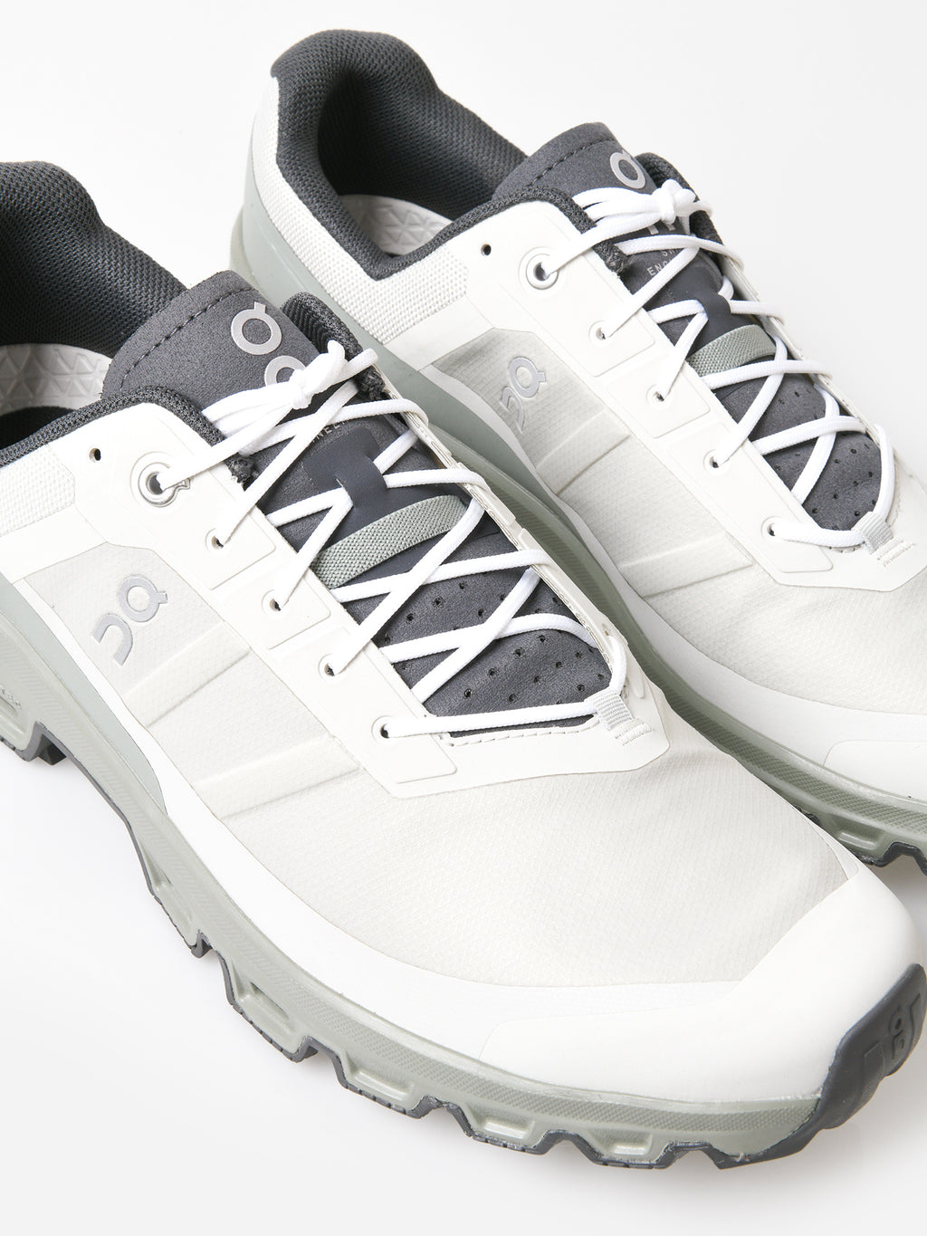 ON Men's Cloudventure Running Shoe - Saint Bernard