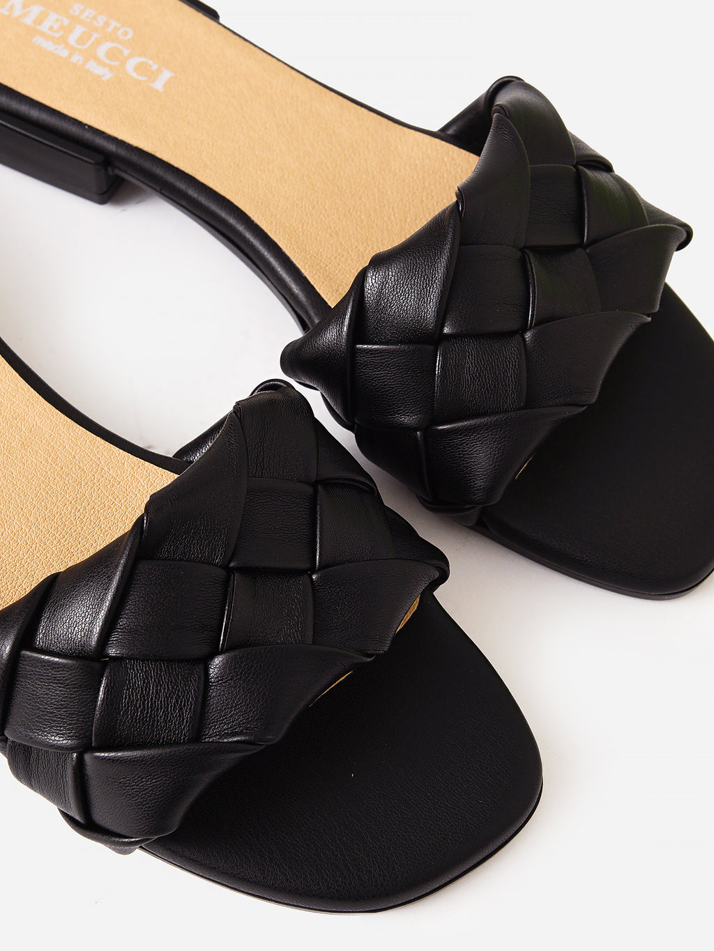 MERLExBLACKSUPERSAUDI-alt4