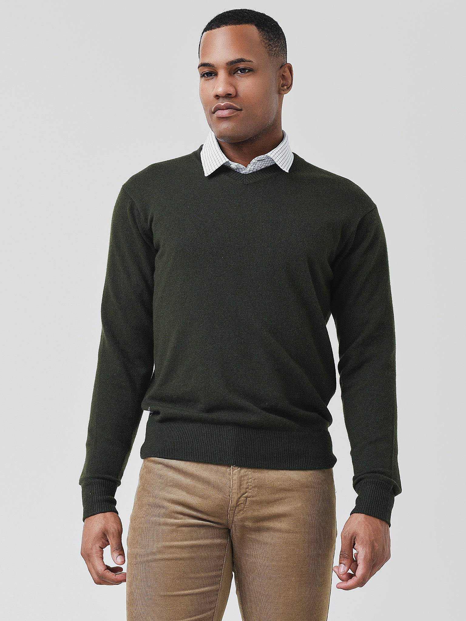 Peter Millar Crown Men's Comfort Cashmere V-Neck Sweater - Saint Bernard