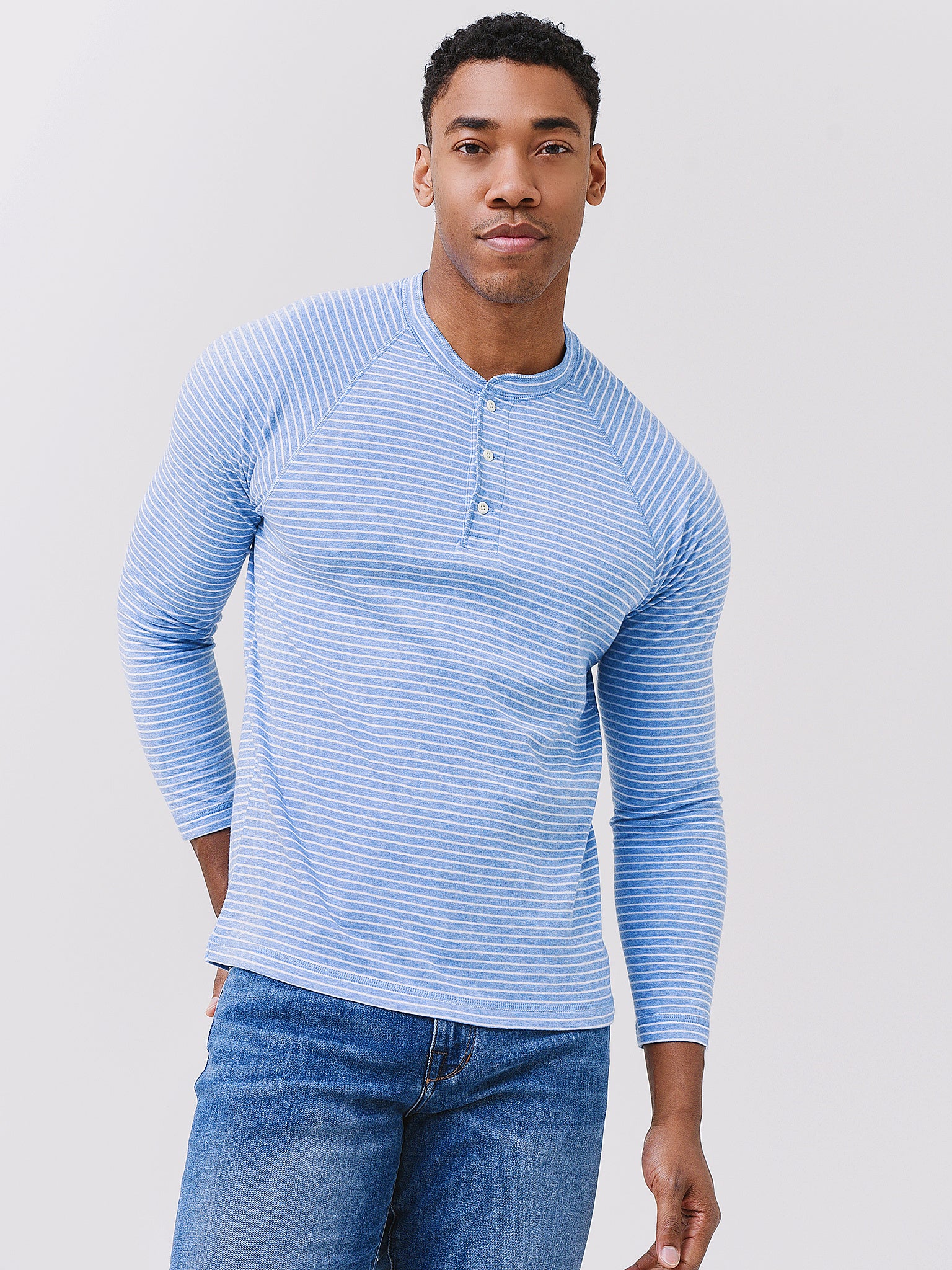 Faherty Brand Men's Cloud Stripe Long Sleeve Henley - Saint Bernard