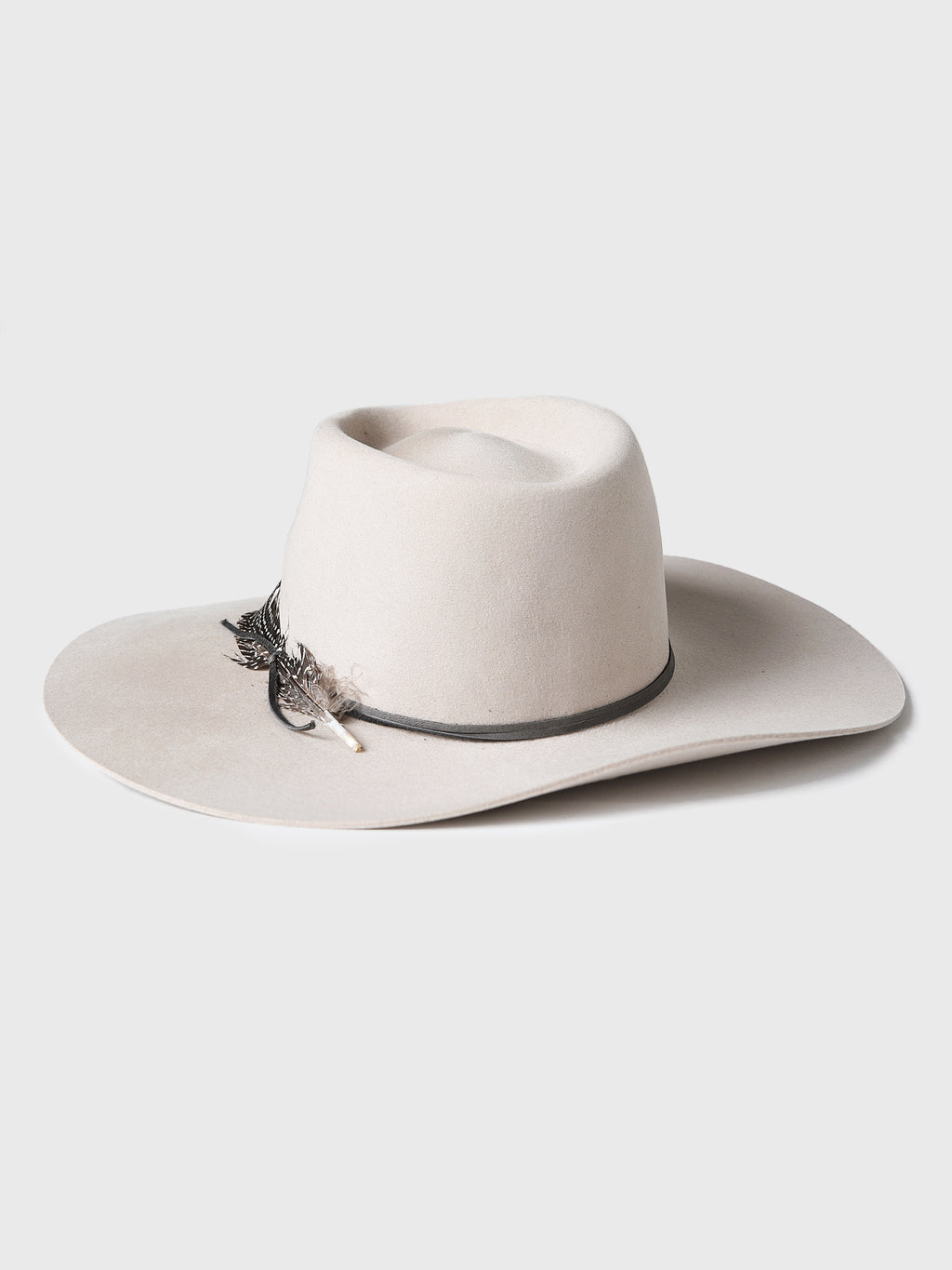 MONTANAxANTIQUEWHITE-alt1