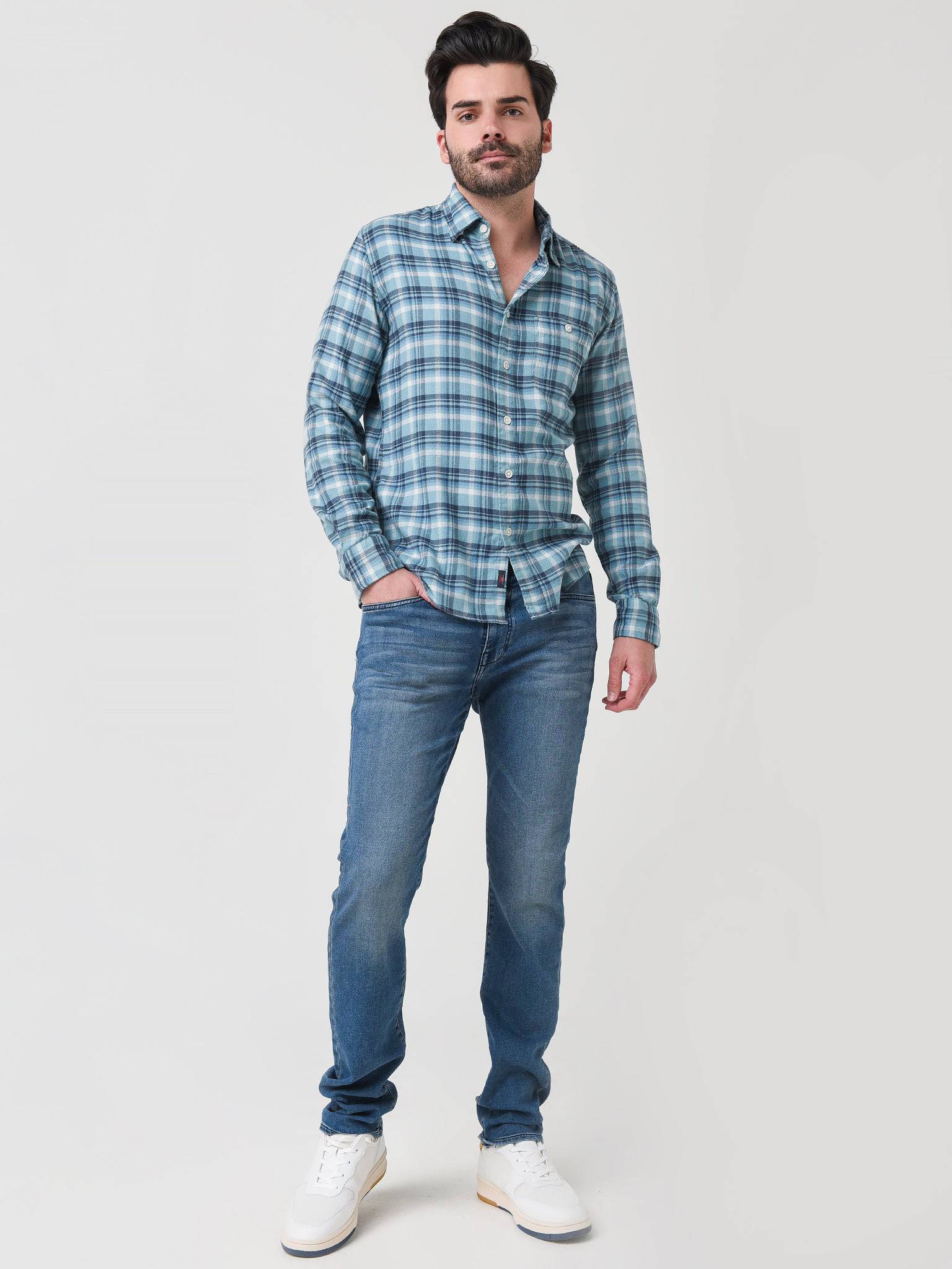 MWH2101xHEADWATERPLAID-alt2