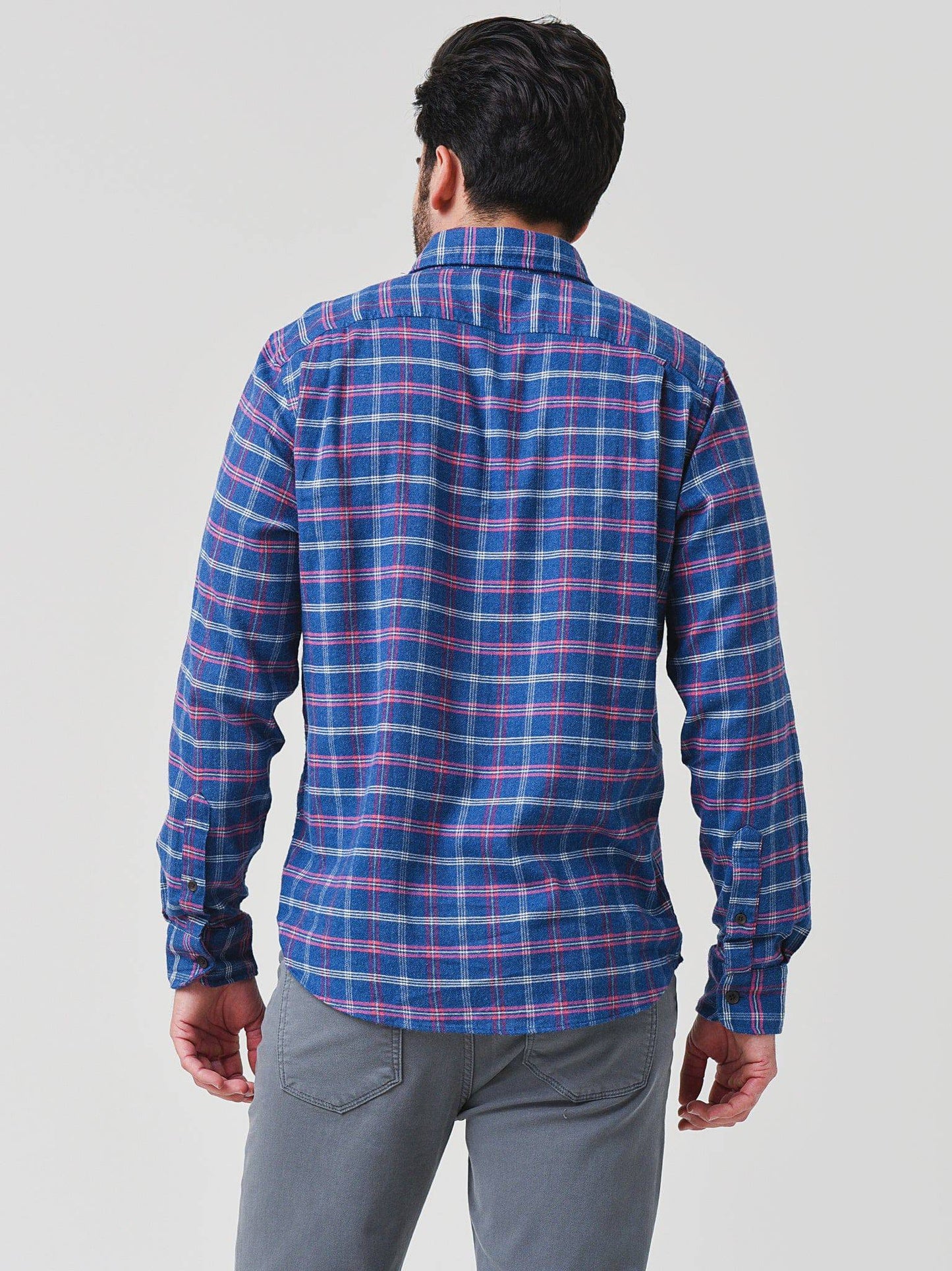 MWH2101xTABLEMESAPLAID-alt1