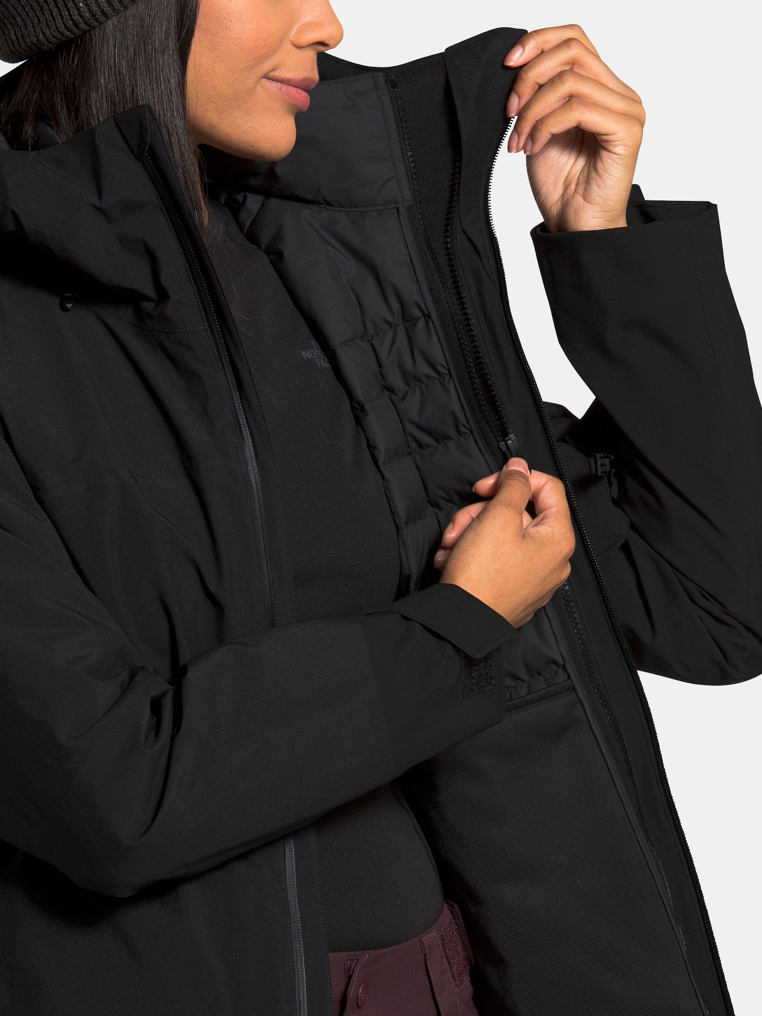 NF0A4R18xTNFBlack-alt4