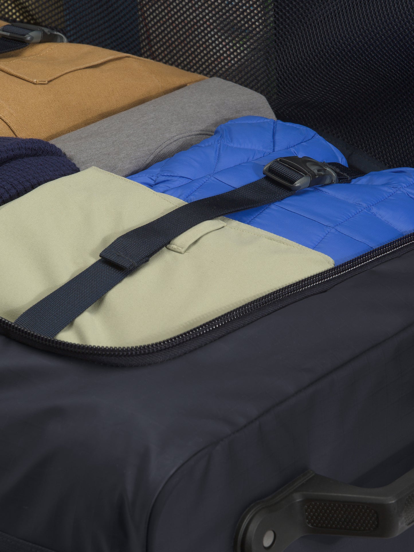 NF0A52UExTNFBLACKTNFWHITE-alt2