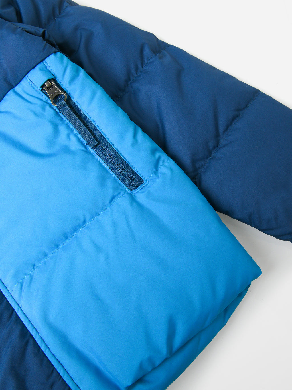 NF0A7UMJxSHADYBLUE-alt3