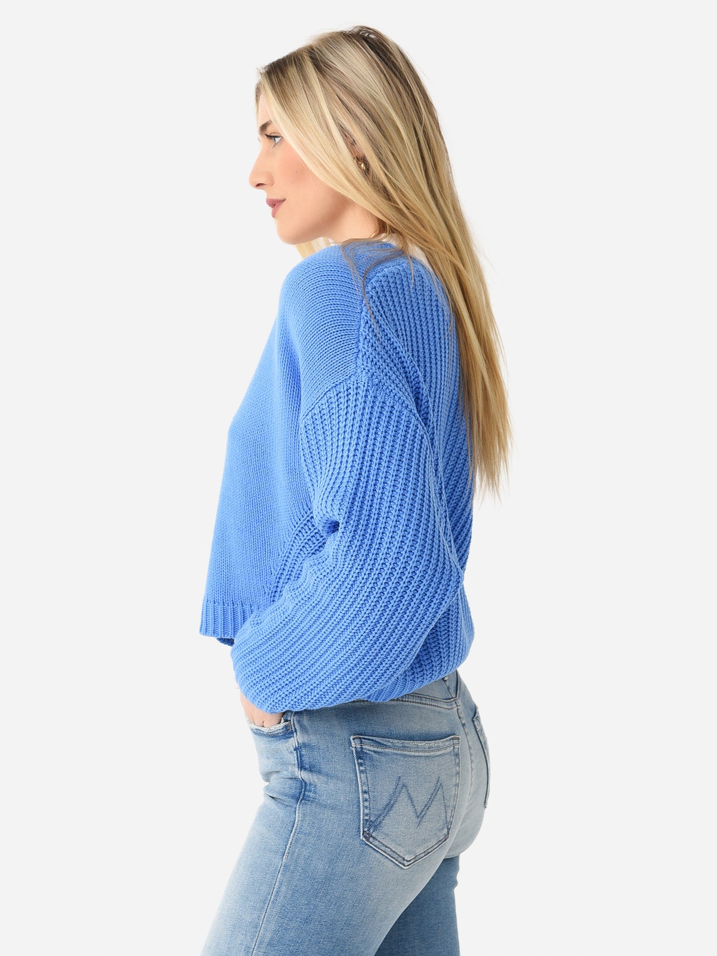 NY5-110011288xPOOL-alt2