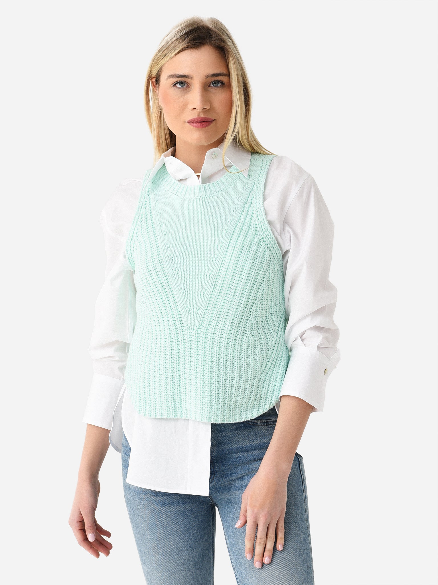 NY5-110011292xAQUA-alt1