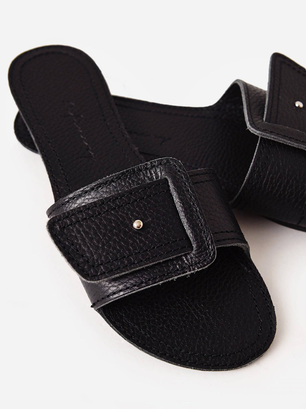 Definery Women's Loop Open Sandal - Saint Bernard