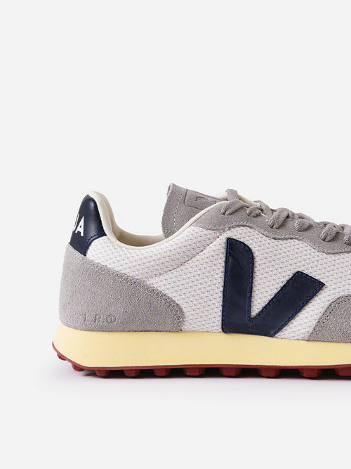 VEJA Men's Rio Branco Alveomesh Sneaker