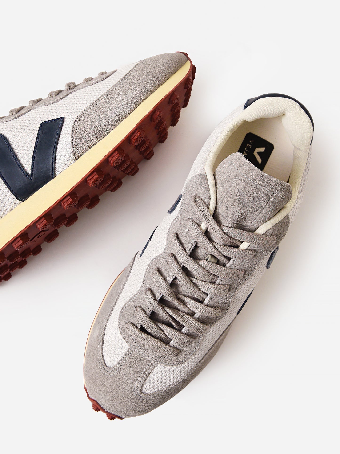 VEJA Men's Rio Branco Alveomesh Sneaker - Saint Bernard