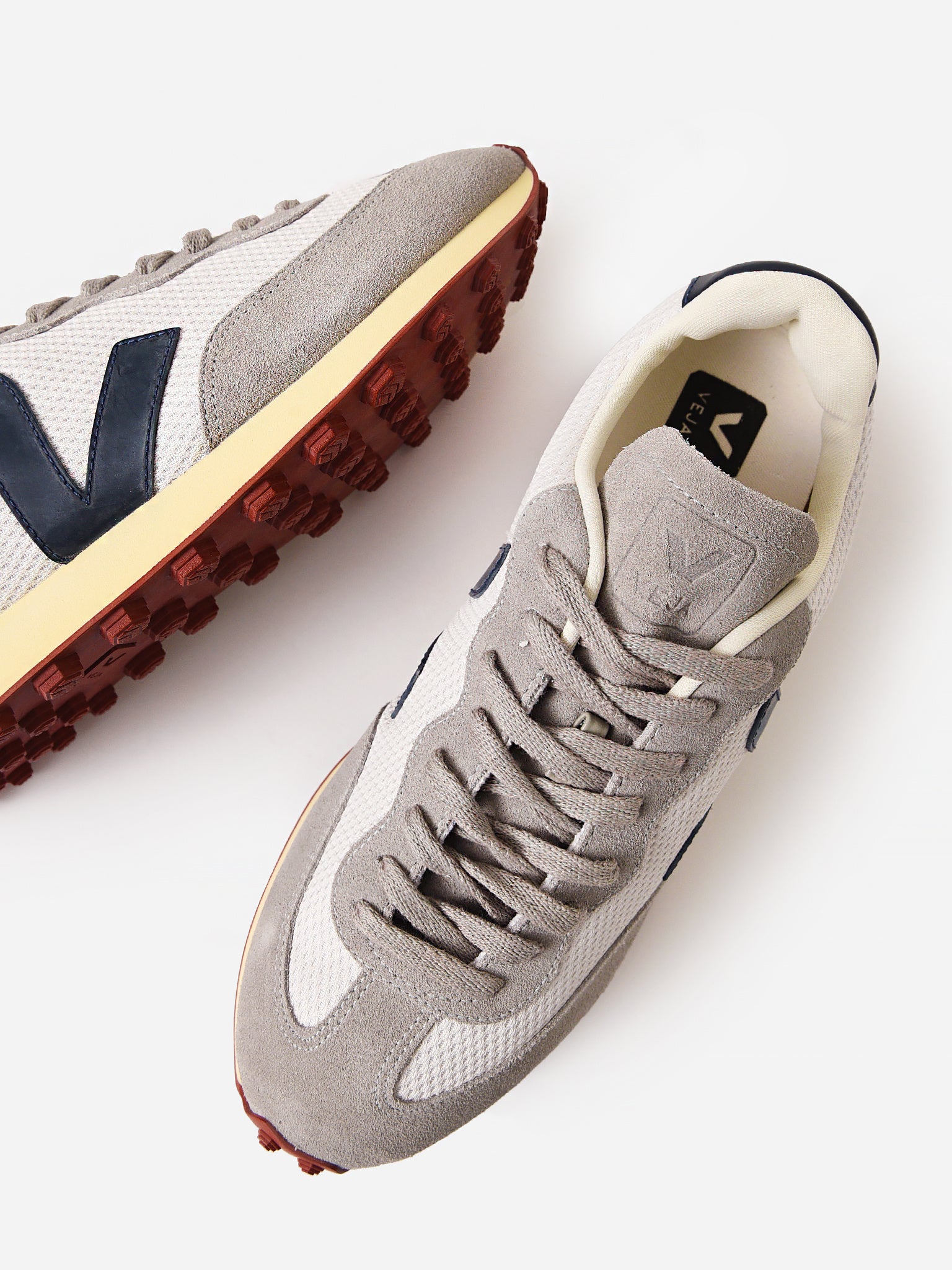 VEJA Men's Rio Branco Alveomesh Sneaker - Saint Bernard