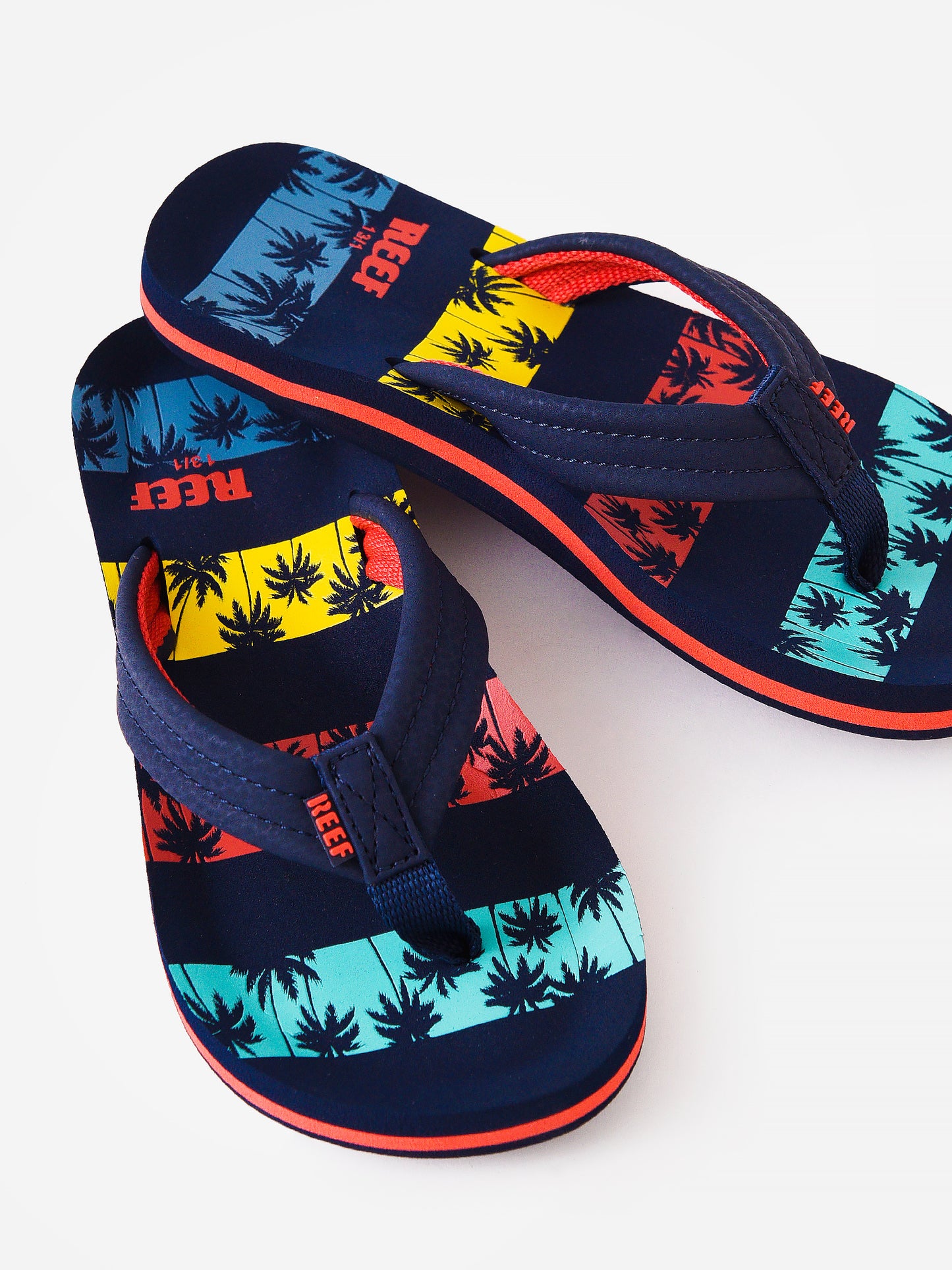 RF0A3VBLNPSxNAVYPALMSSTRIPE-alt2