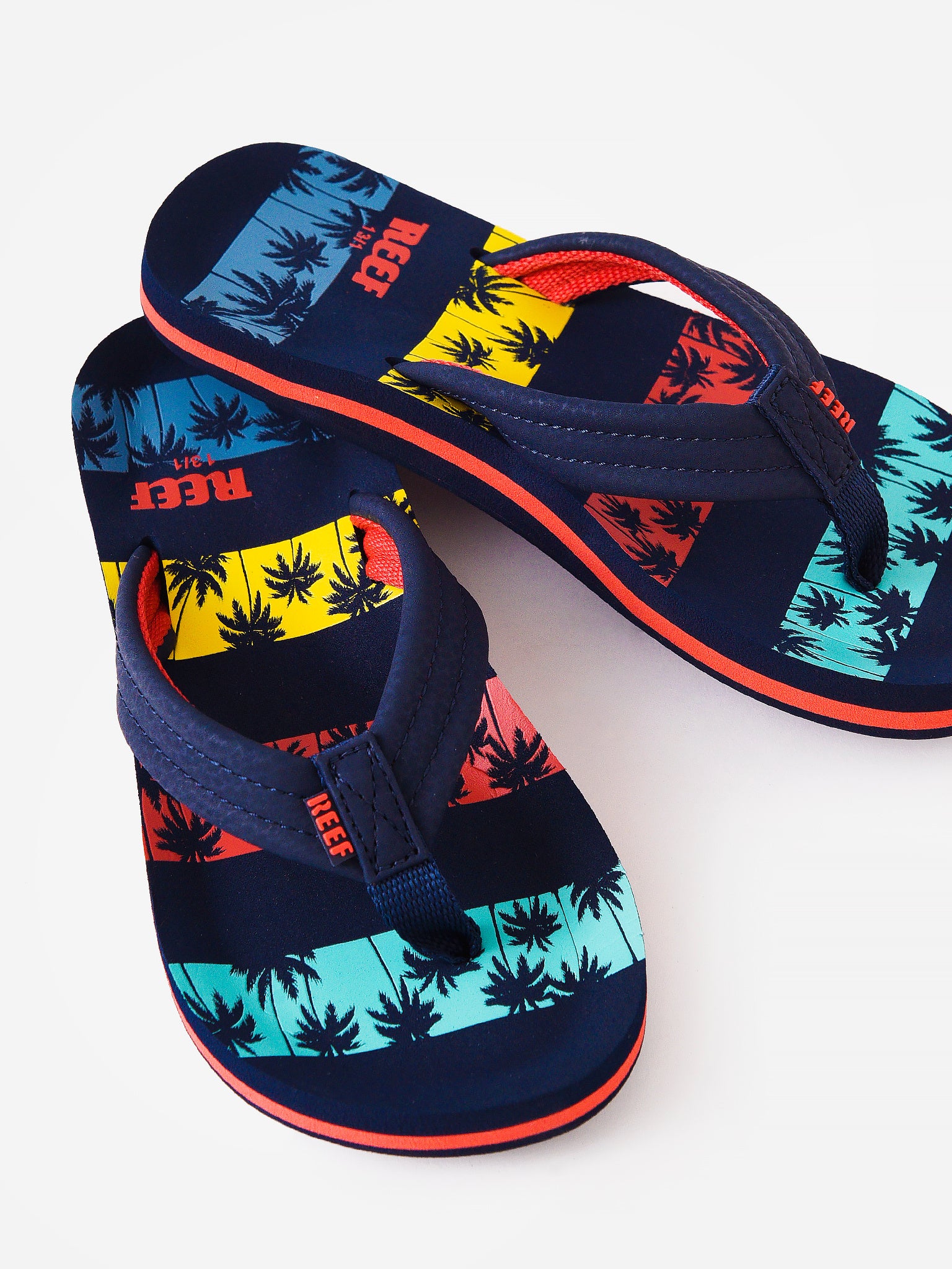 RF0A3VBLNPSxNAVYPALMSSTRIPE-alt2