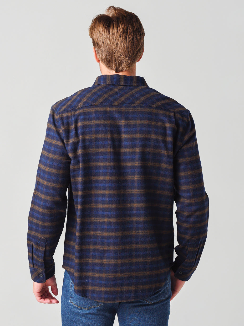RM-117-908-2375xNAVYBLUECEDAR-alt2