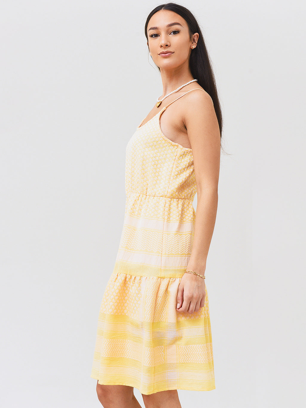 S1953x443DOUBLECREAMSCALLOPSHELL-alt2