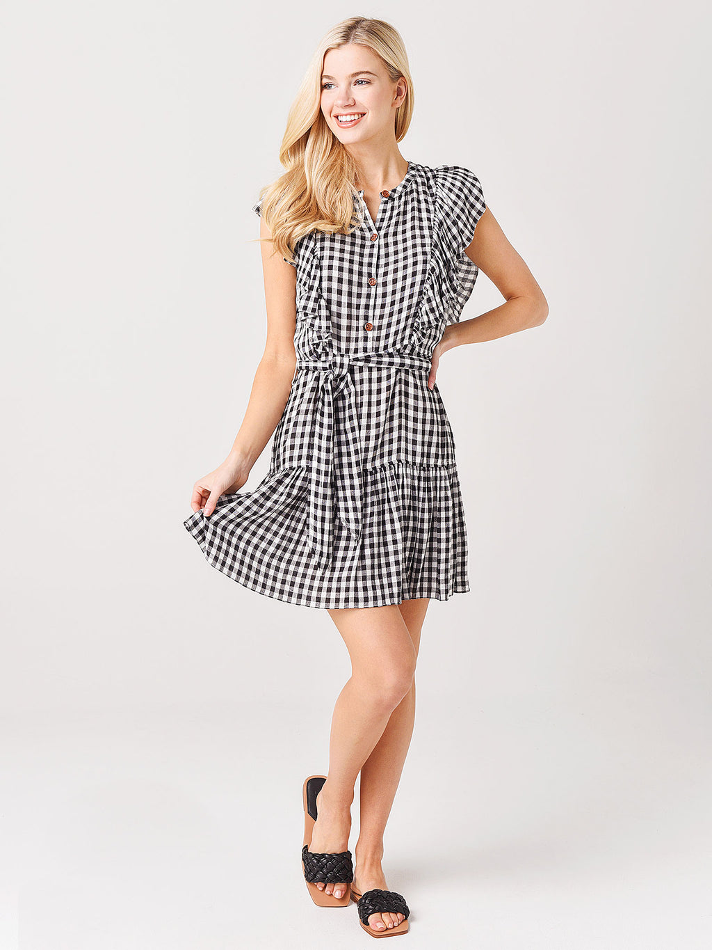 S2211409xBLACKWHITE-alt1
