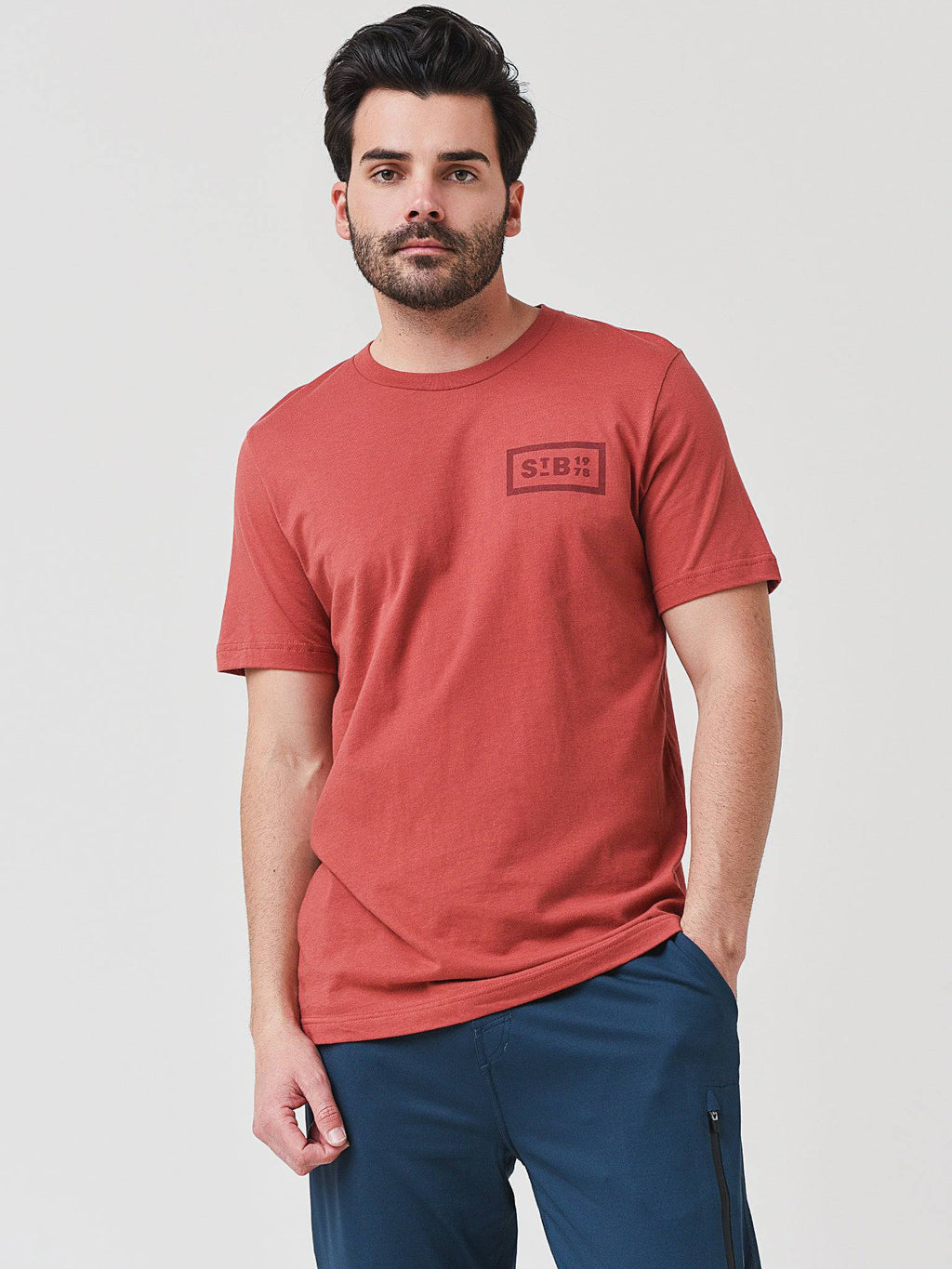 Saint Bernard Men's Circle Mountains T-Shirt - Saint Bernard