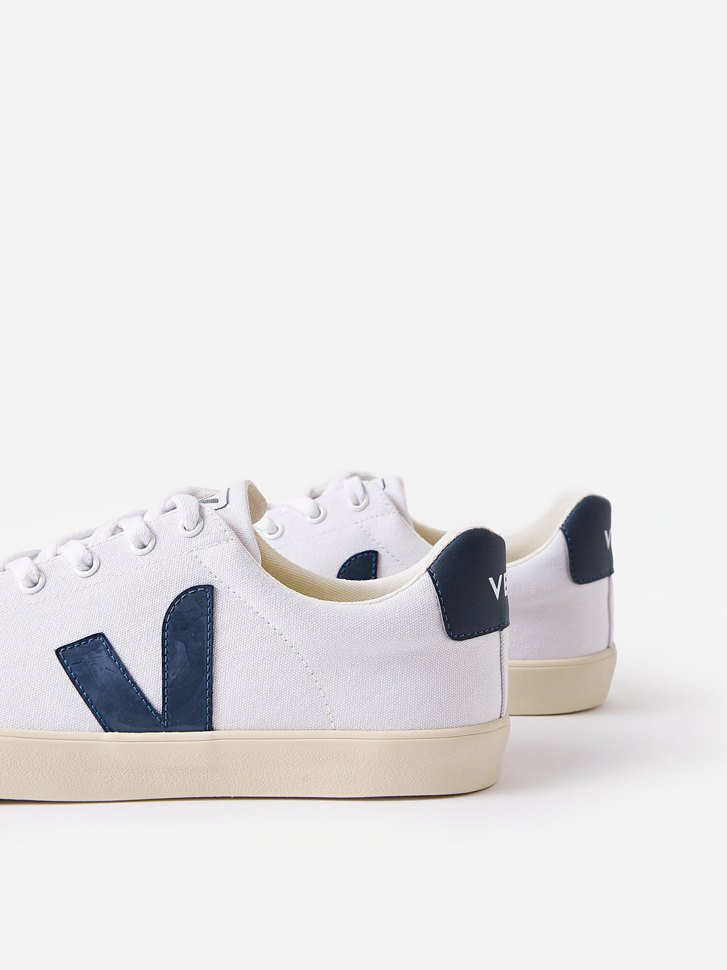 SE0102087xWHITECALIFORNIA-alt3