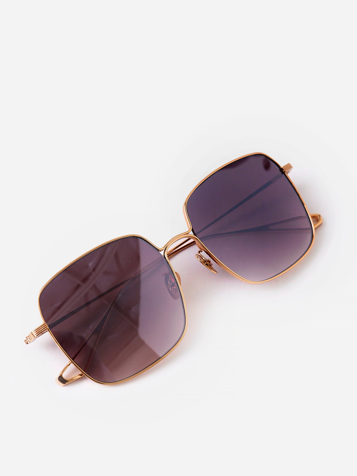 Krewe Eve Sunglasses - Saint Bernard