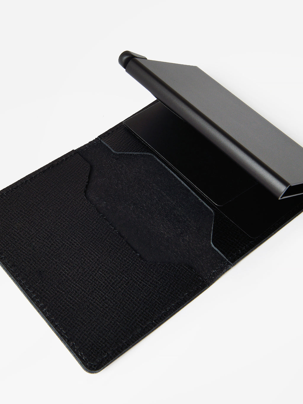 SLIMWALLETxCRISPLEBLACK-alt1