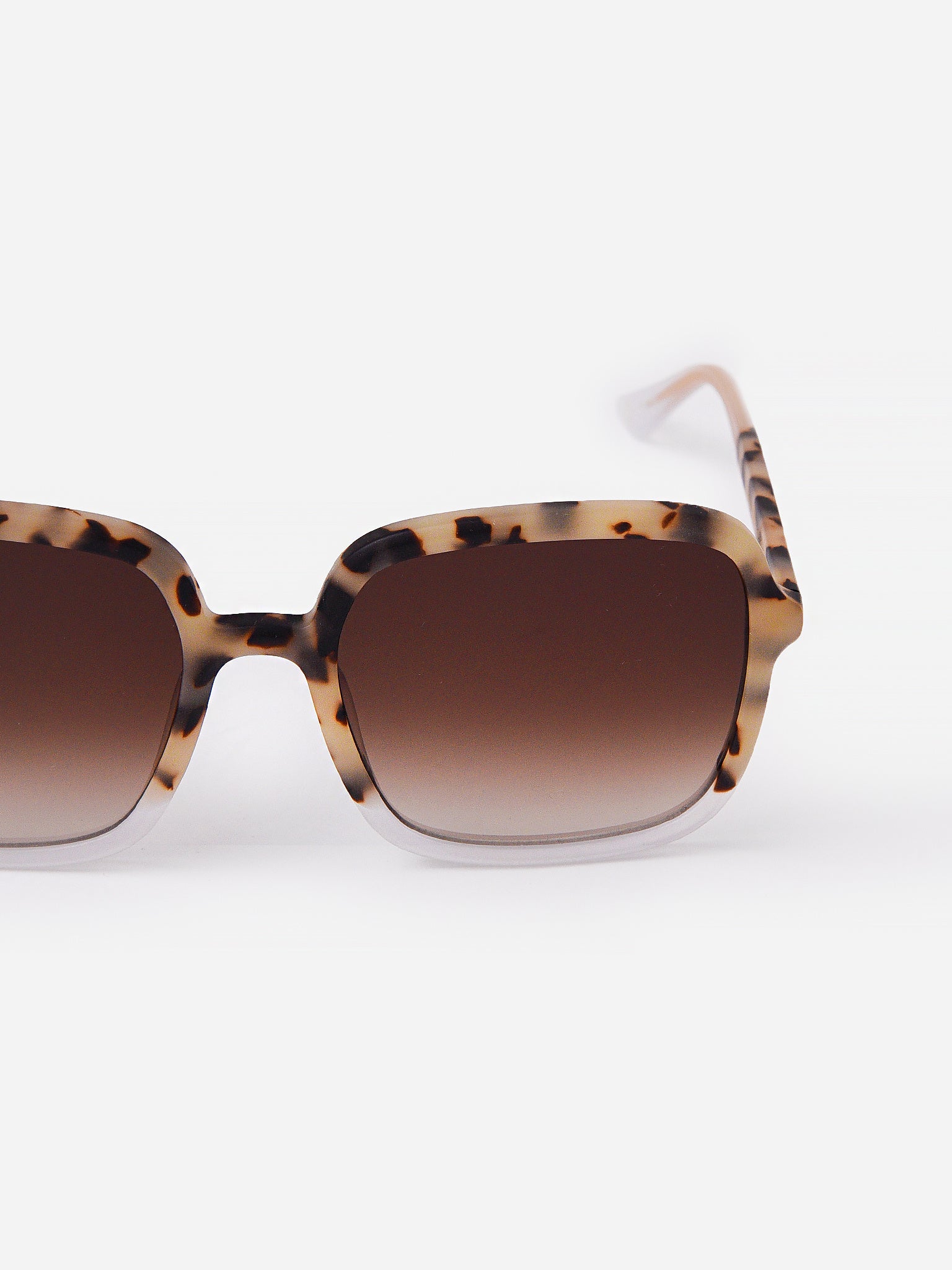 SMG1-091G-04CS-421xMATTEOYSTERCRYSTAL-alt2