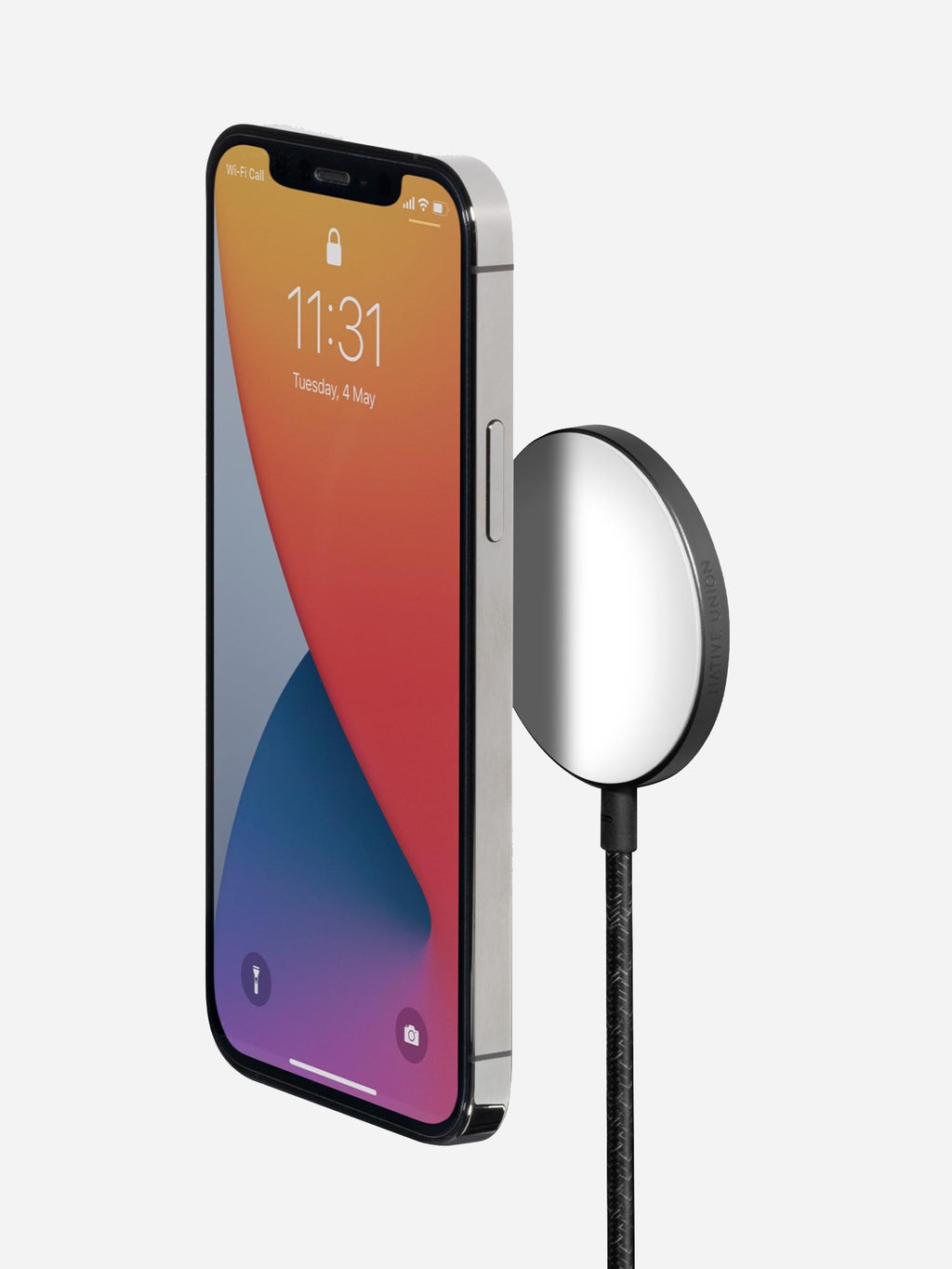 Native Union Snap Magnetic Wireless Charger - Saint Bernard