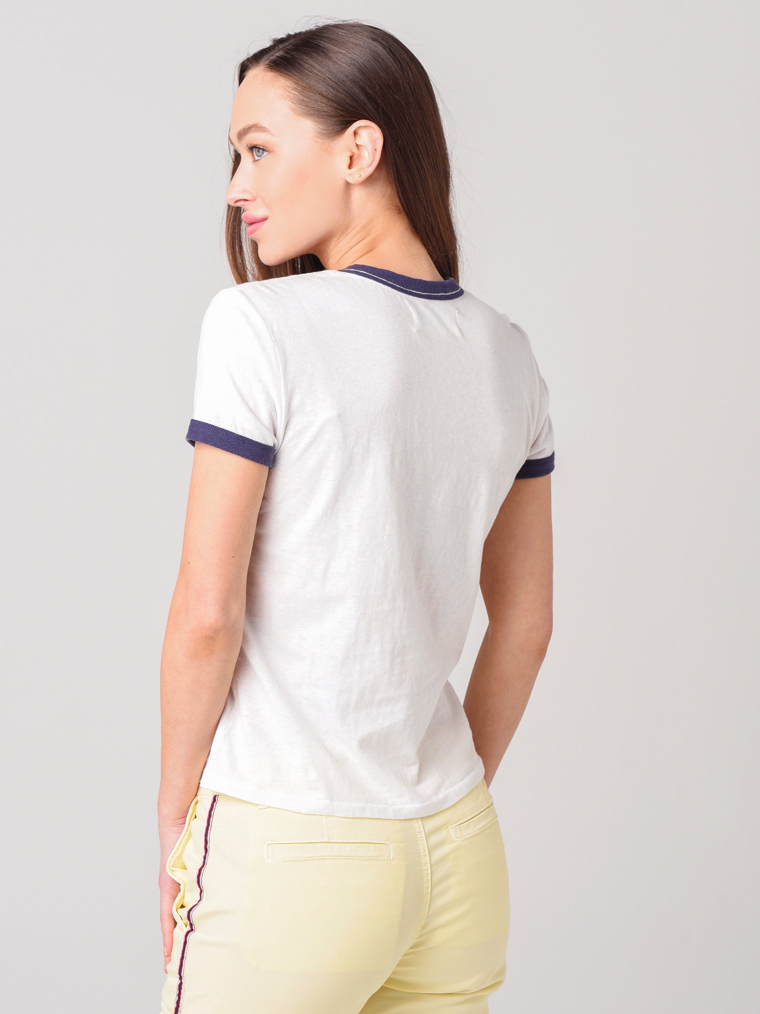 SP20-W1015-04xANTWHITEMAHALO-alt2