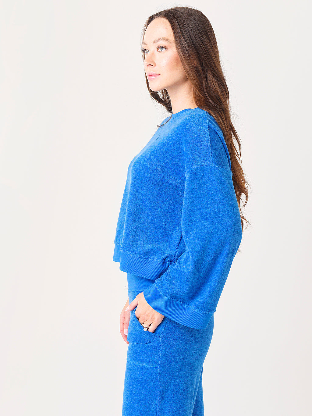 SS21-529xBLUE-alt2