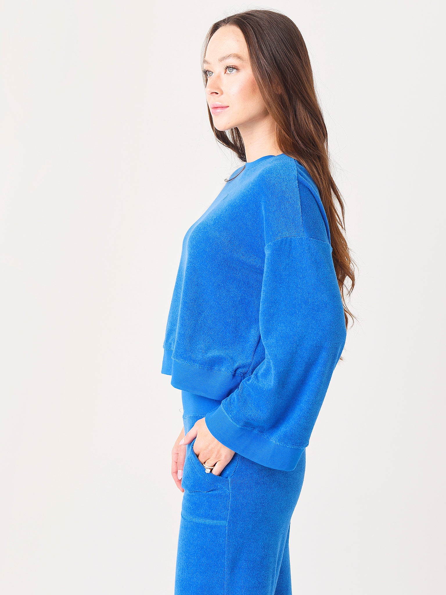 SS21-529xBLUE-alt2