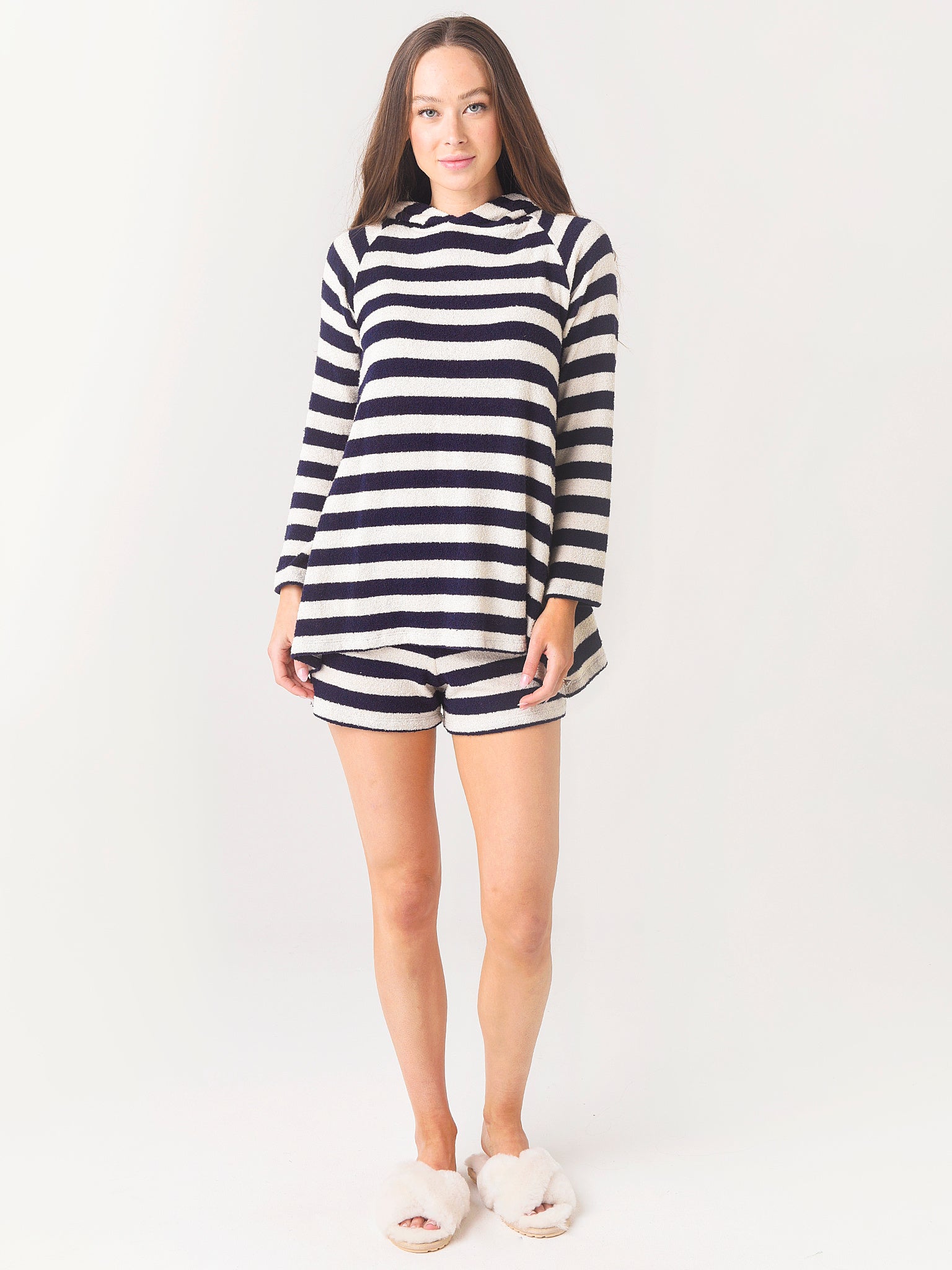 SS21-533xNAVYWHITESTRIPE-alt1