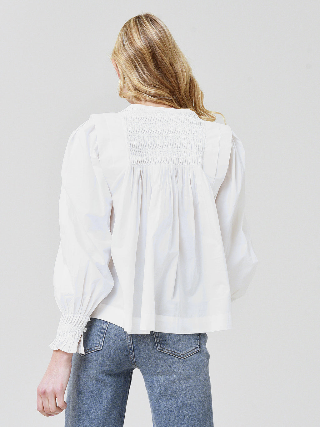 SS22-100xWHITE-alt1