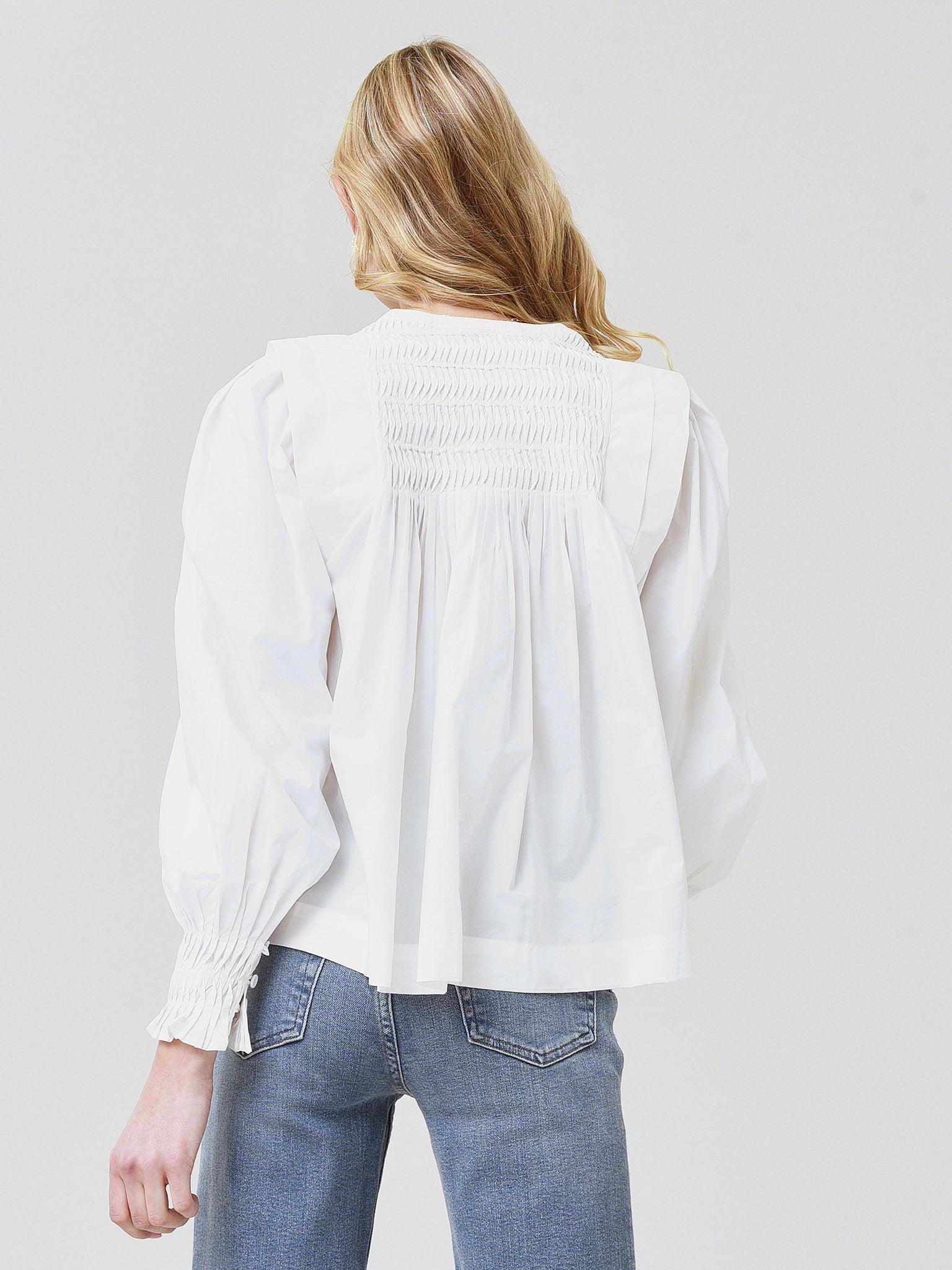 SS22-100xWHITE-alt1