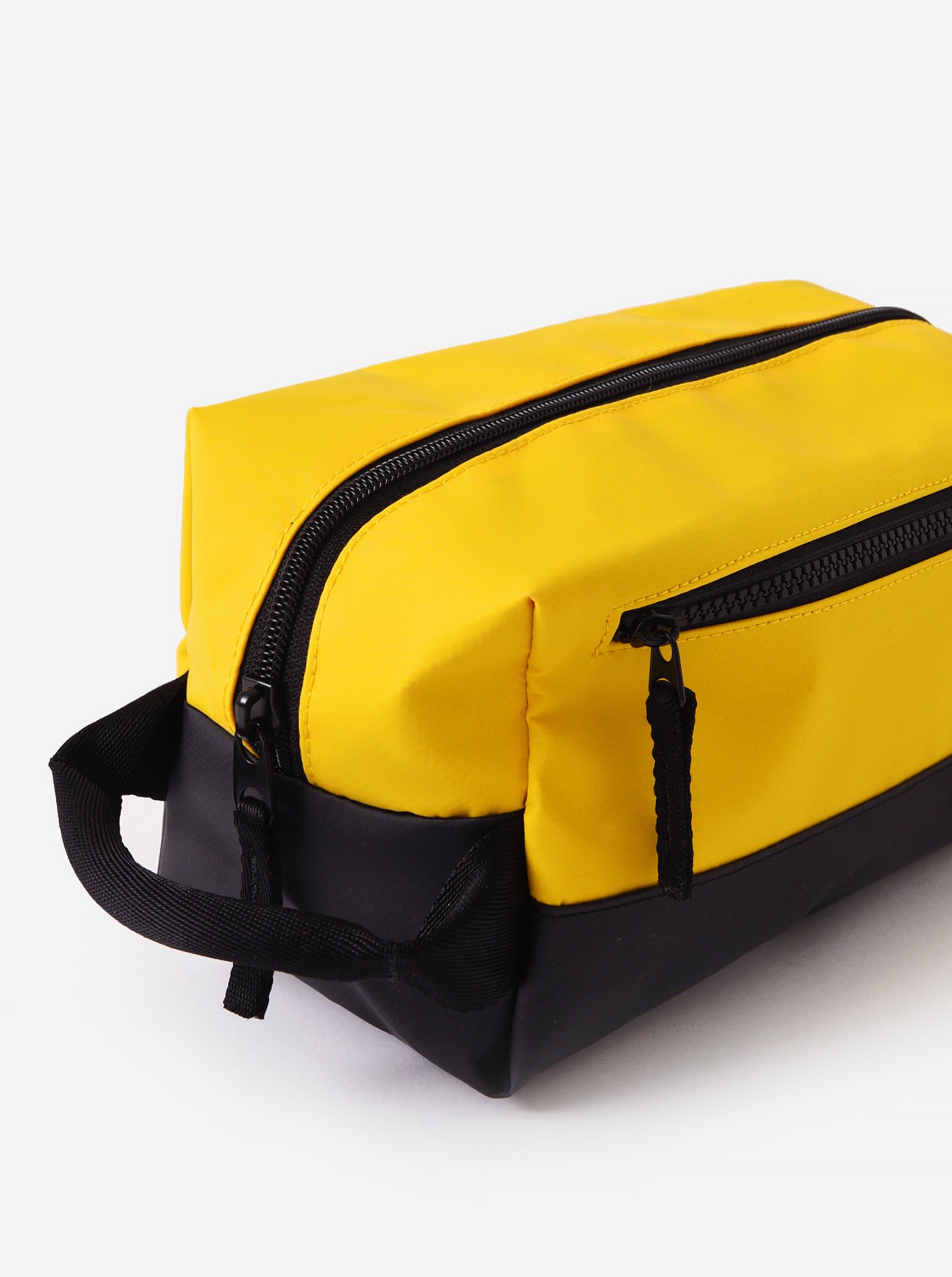 STBJONESDOPPKITxLACREMEBLACK-alt2