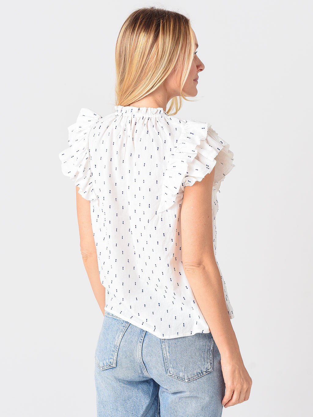 SU2211203xWHITE-alt3