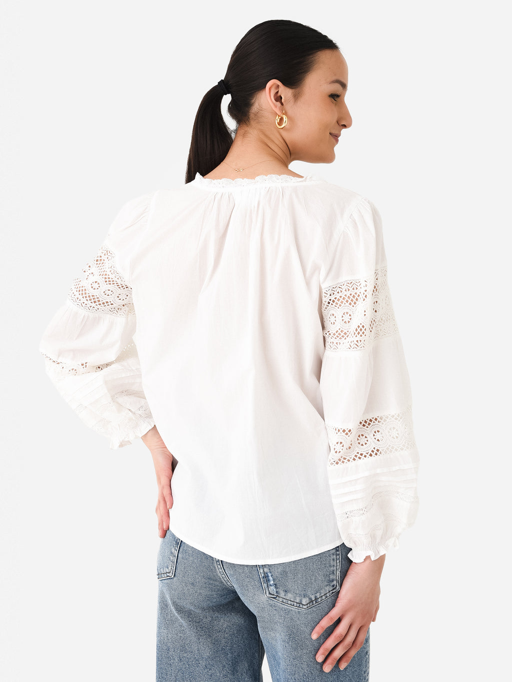 TAYLER05xWHITE-alt3