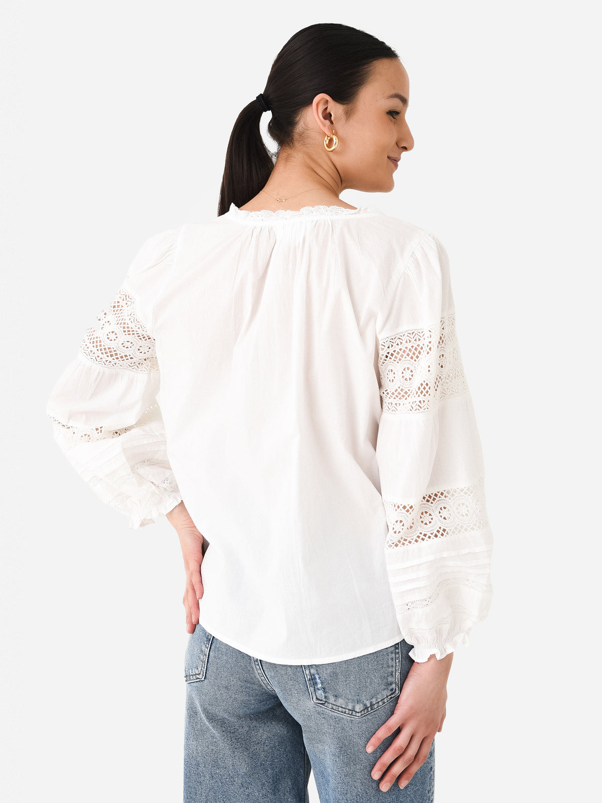 TAYLER05xWHITE-alt3