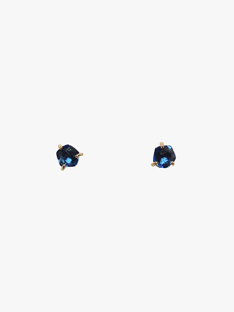 Tai Organic Glass Stud - Saint Bernard