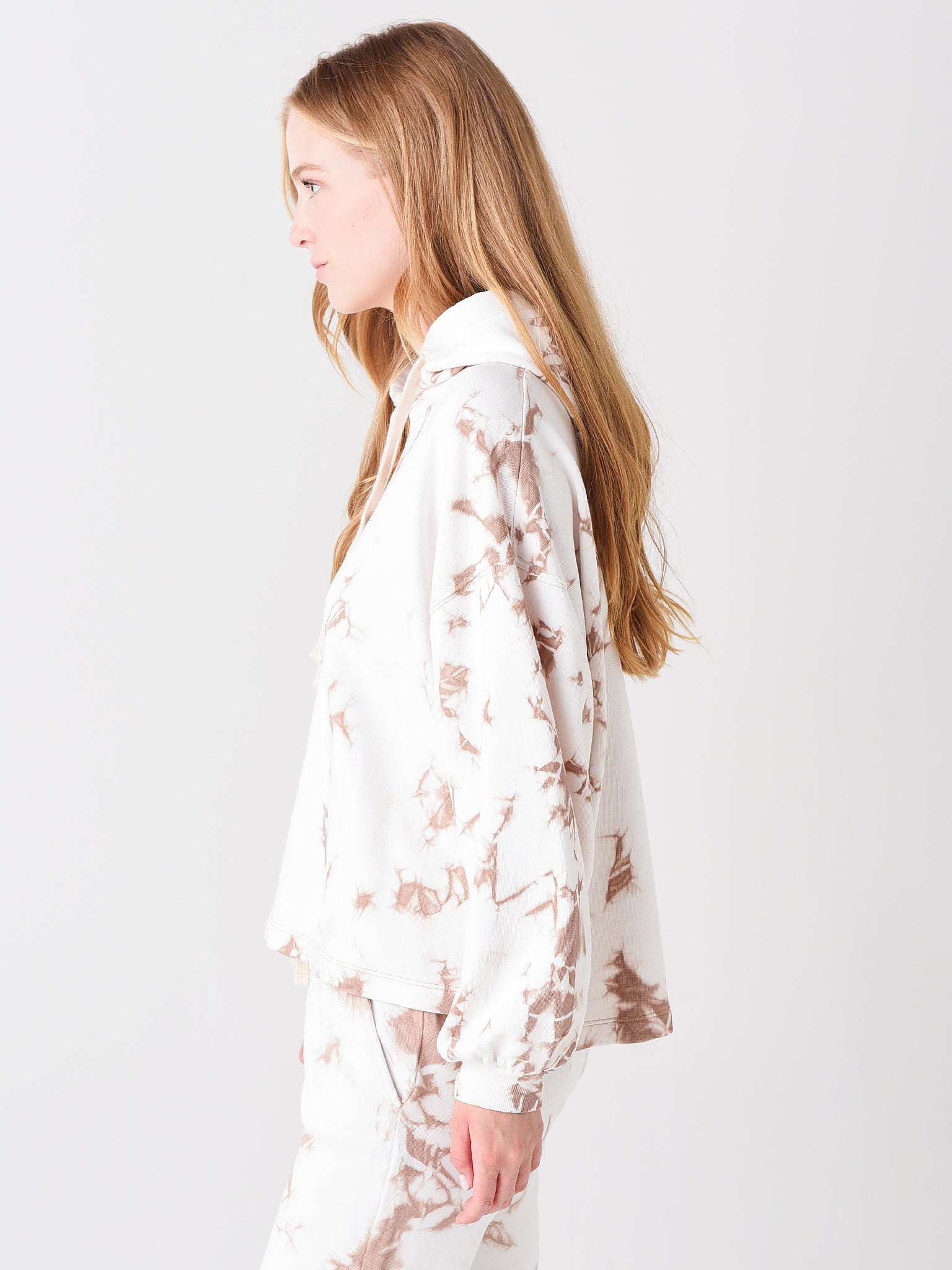 U21142436xKHAKIBLEACH-alt2