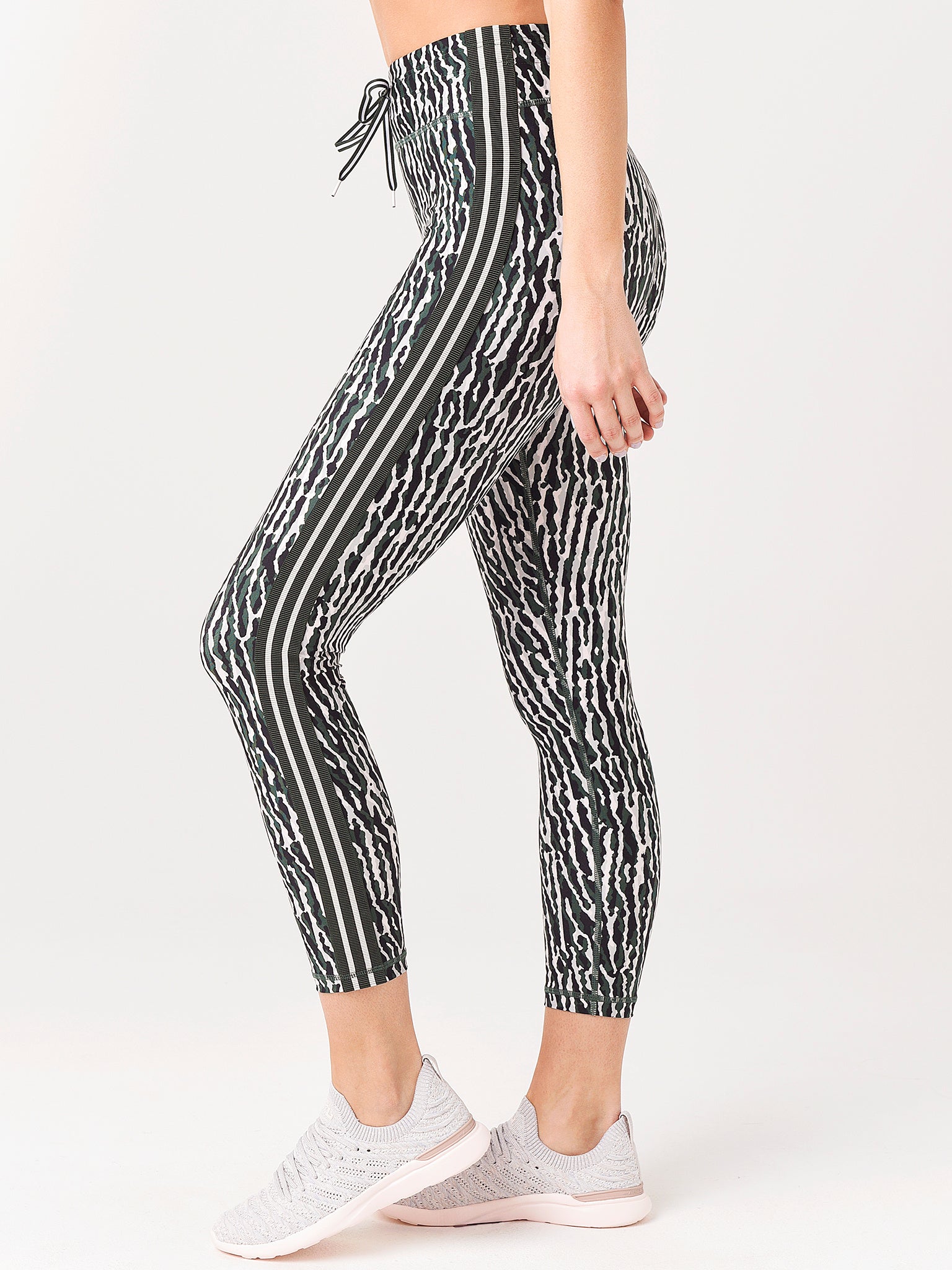 USW121054xBRITISHGREEN-alt2